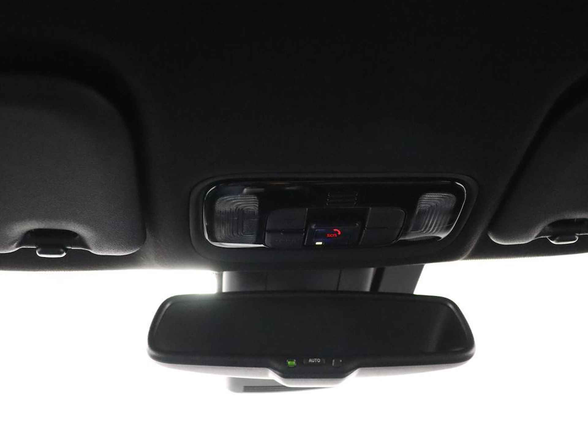 Toyota Yaris Cross 1.5 Hybrid Dynamic | Navigatie | LED verlichting | Cruise control | - 32/48