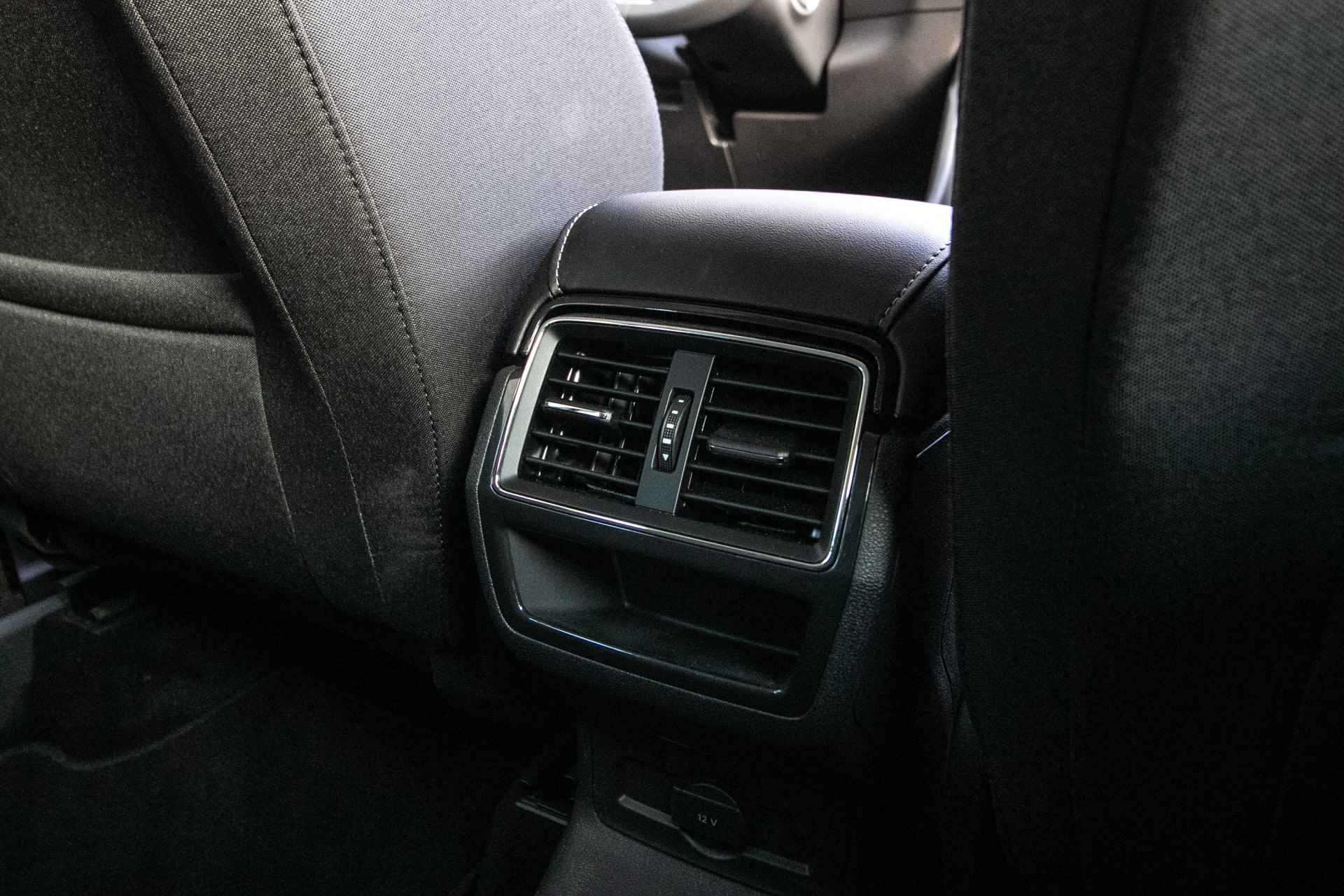 Škoda Karoq 1.5 TSI ACT Business Edition Plus automaat - All-in rijklrprs| Digitaal display | Navi | Cam | Adapt. cruise - 8/45