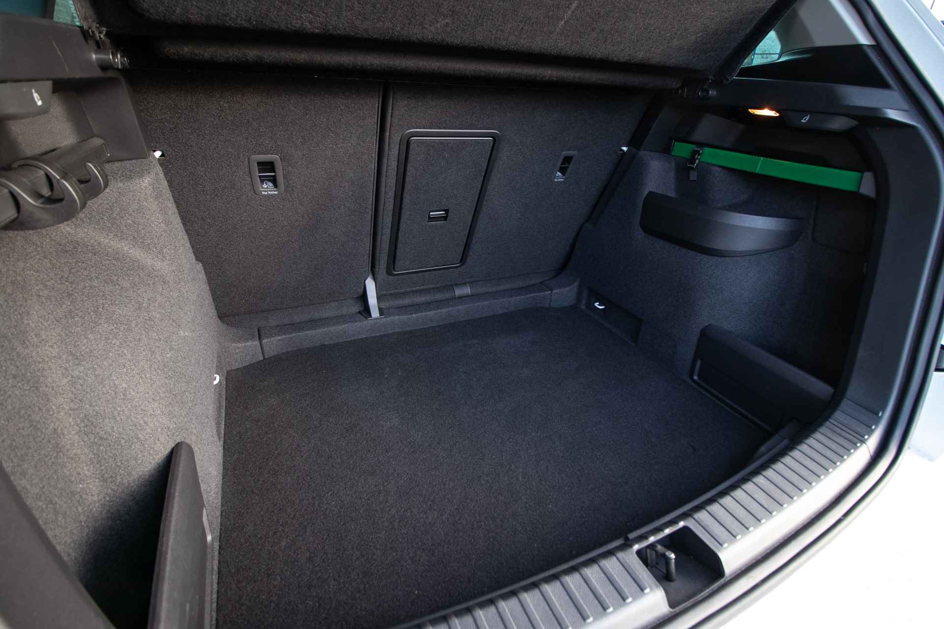 Škoda Karoq 1.5 TSI ACT Business Edition Plus automaat - All-in rijklrprs| Digitaal display | Navi | Cam | Adapt. cruise - 41/45