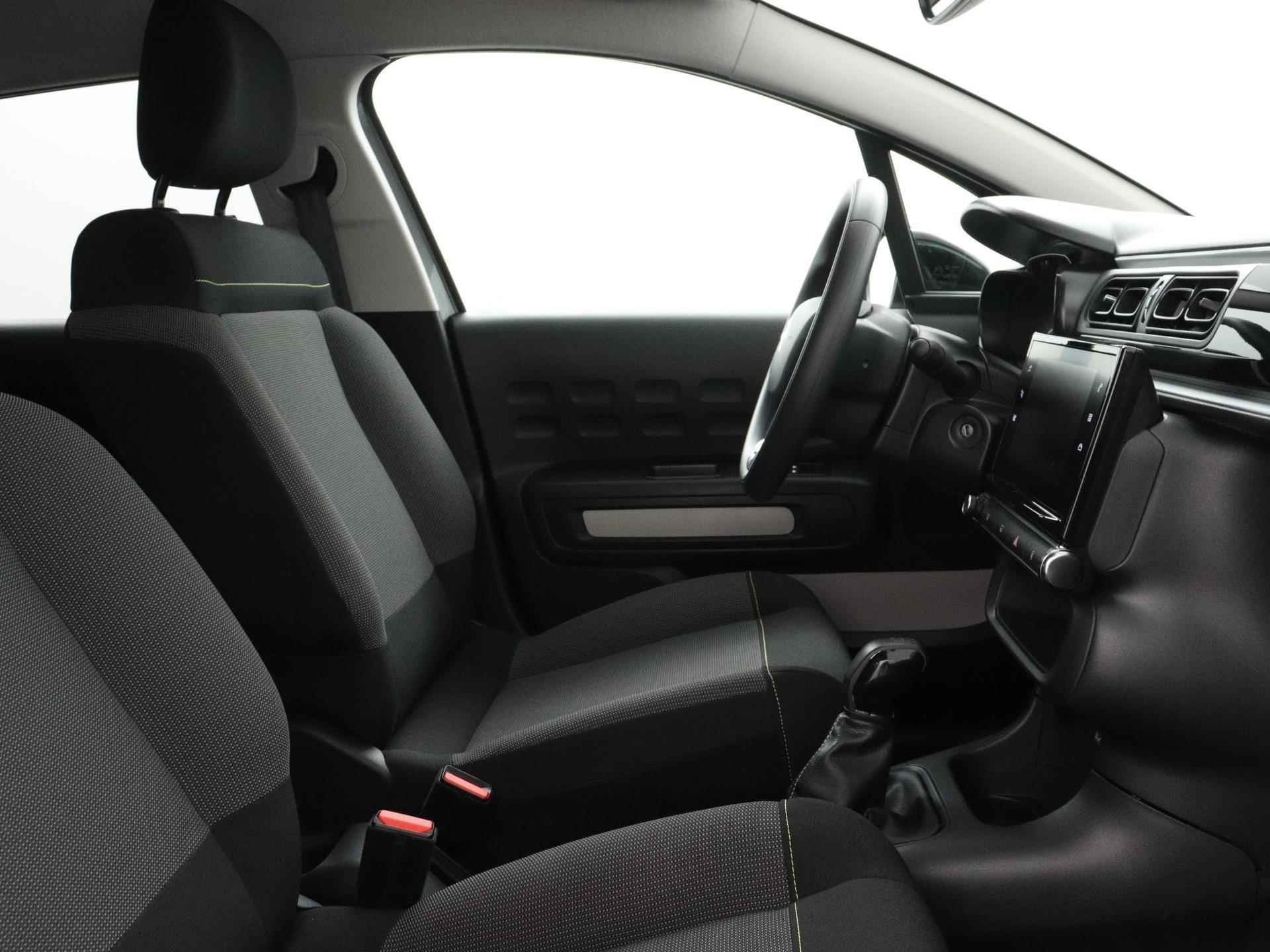 Citroen C3 Feel 83pk | Navigatie | Climate Control | Cruise Control | Parkeersensoren | Apple Carplay / Android Auto | Bluetooth | DAB+ radio | Automatisch dimlicht | Regensensor | Donker getint glas | Afwijkende dakkleur | All seasonbanden | Lage kilometerstand | - 14/34