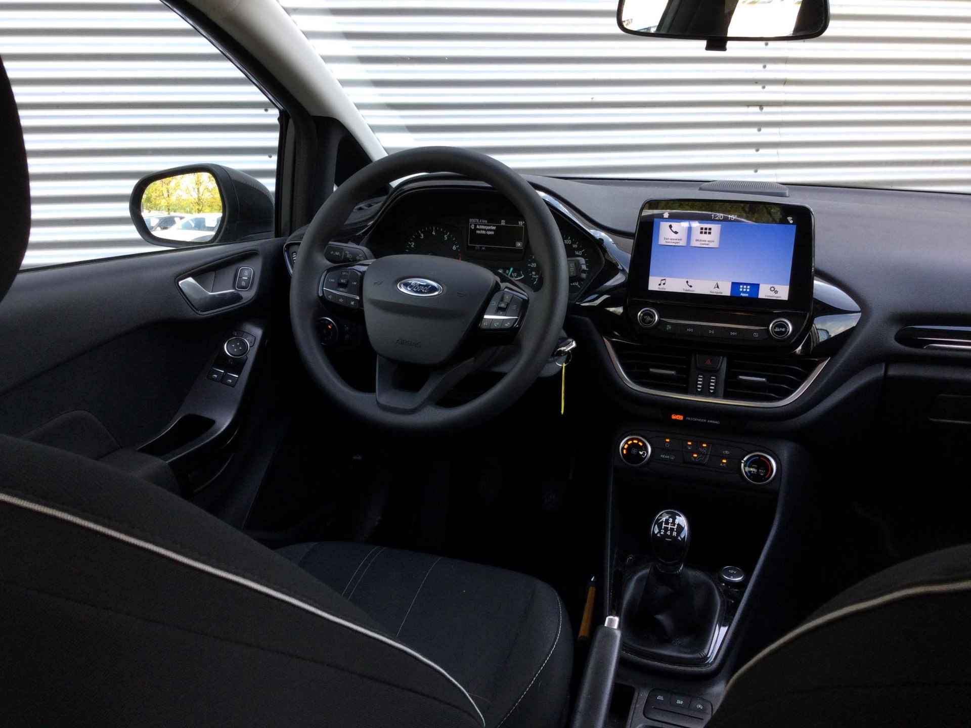 Ford Fiesta 1.1 Trend | Navi | PDC | Cruise | Lm-velgen | - 10/22
