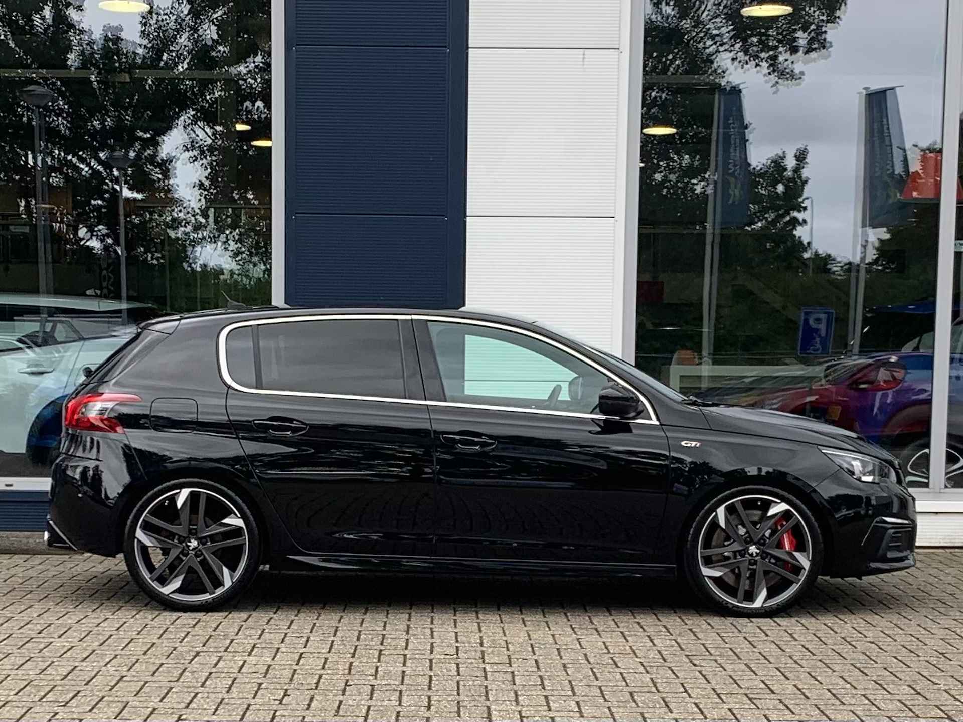 Peugeot 308 1.6 Puretech 263pk GTi by Peugeot Sport | HiFi-Denon | Navigatie | Parkeercamera | 19inch velgen | Full-LED koplampen | Onderhoudhistorie aanwezig !! - 16/58