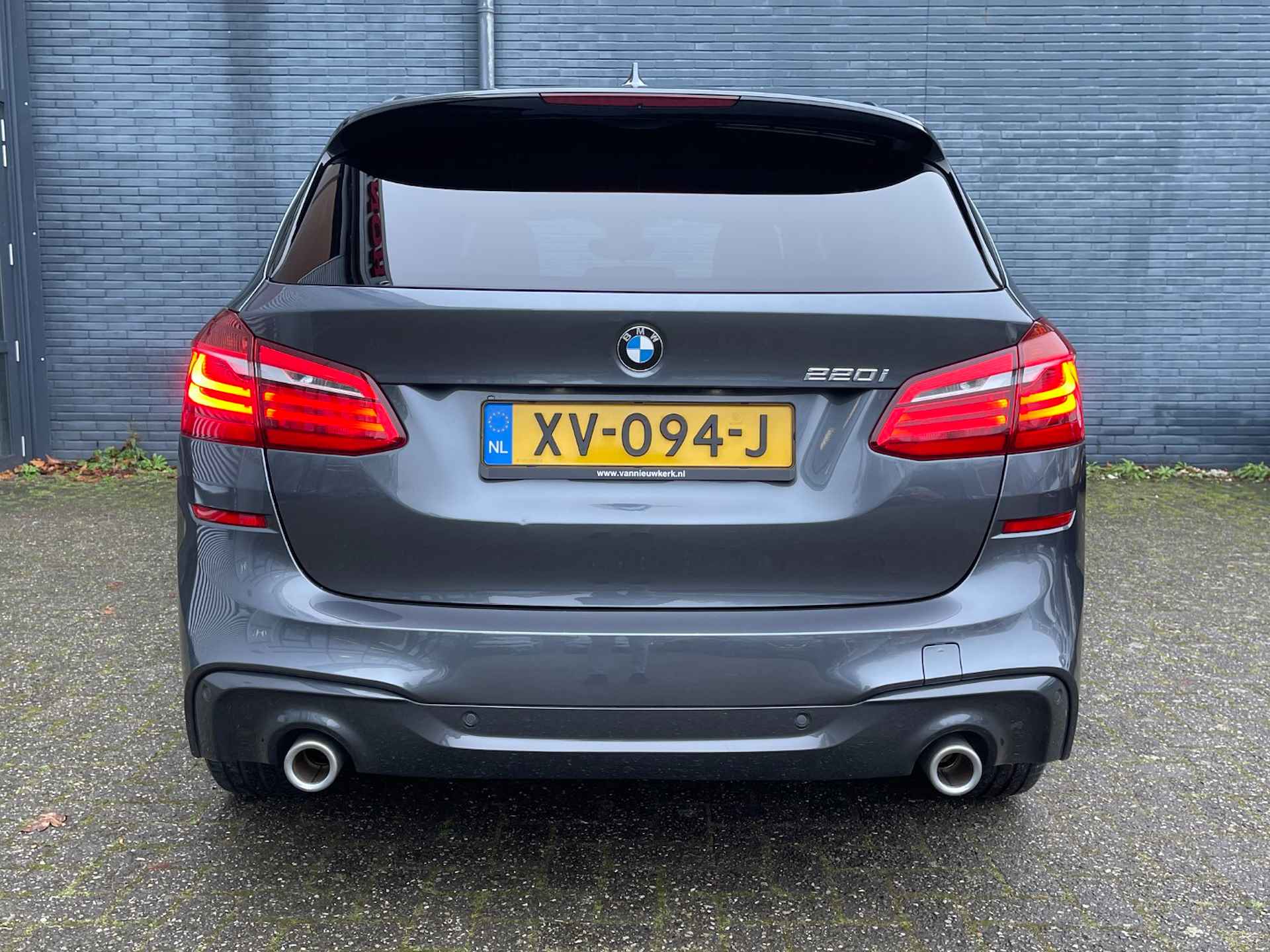 BMW 2-Serie Active Tourer (f45) 220i 192pk Automaat High Executive M-Pakket | Leer | Pano Schuif/kanteldak | LED | Navigatie | Climatecontrol 2 zones | Comfortstoelen | - 3/48