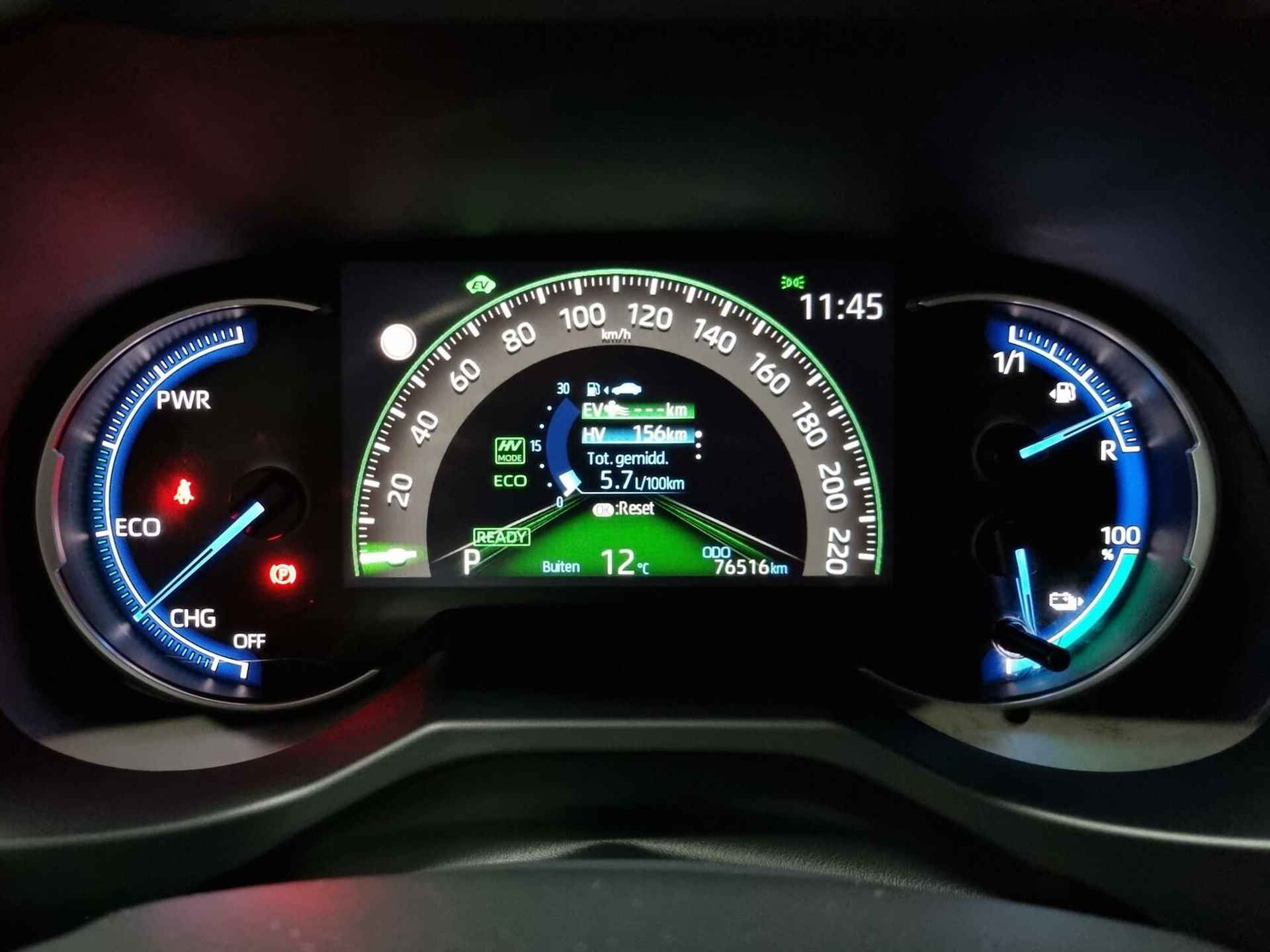 Toyota RAV4 2.5 Plug-in Hybrid AWD Bi-Tone Plus JBL / Pano / Trekhaak - 45/91