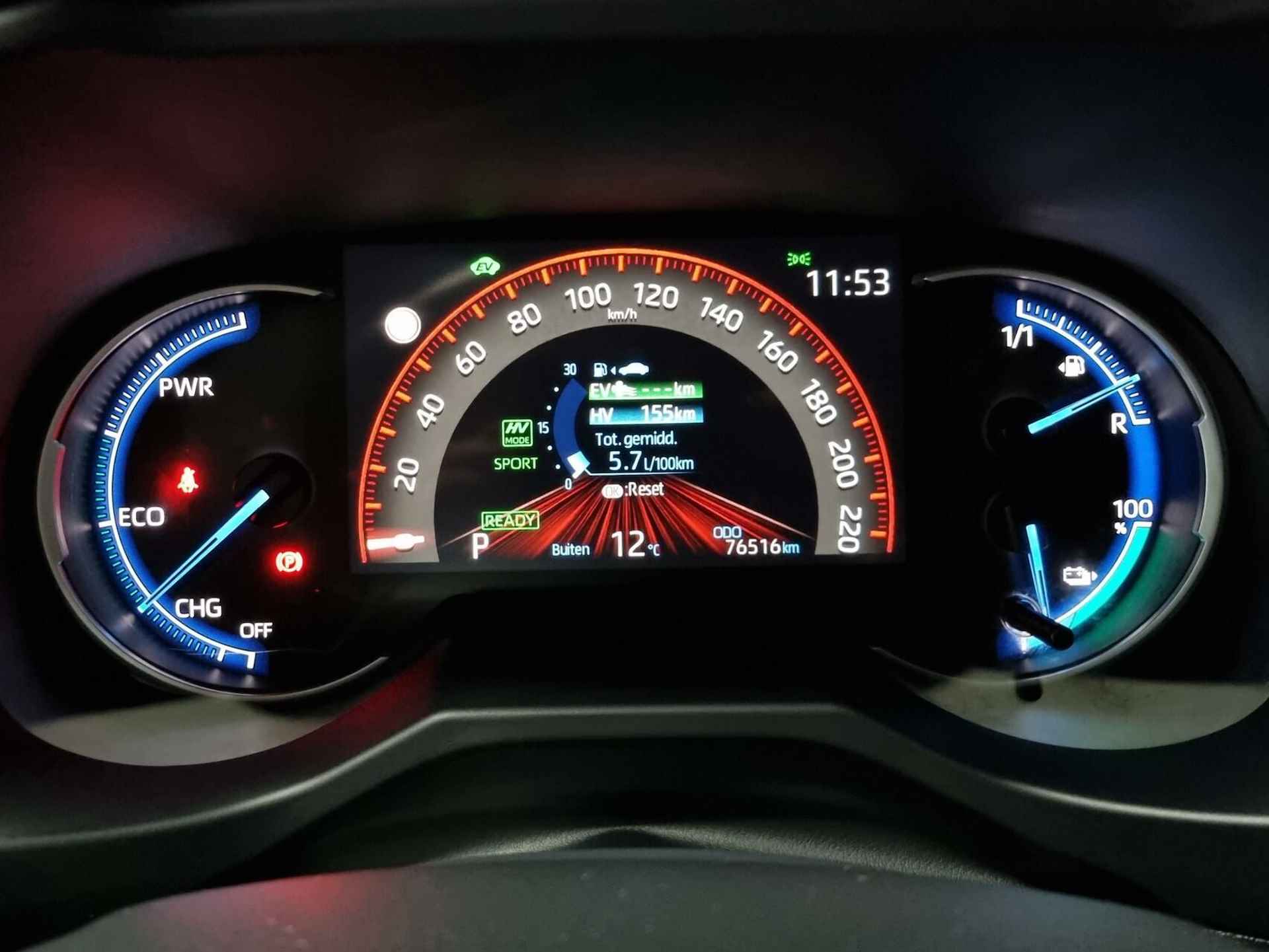 Toyota RAV4 2.5 Plug-in Hybrid AWD Bi-Tone Plus JBL / Pano / Trekhaak - 70/91