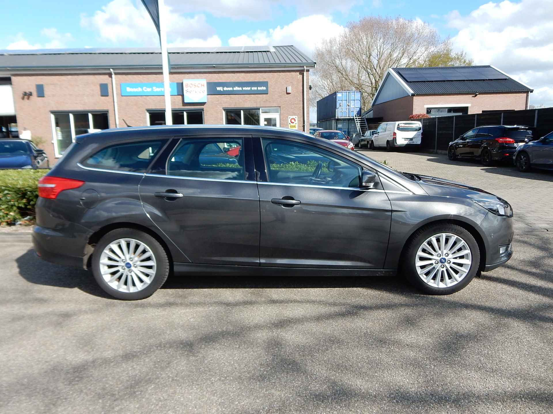 FORD Focus Wagon 10 EcoBoost 125pk First Edition - 5/27