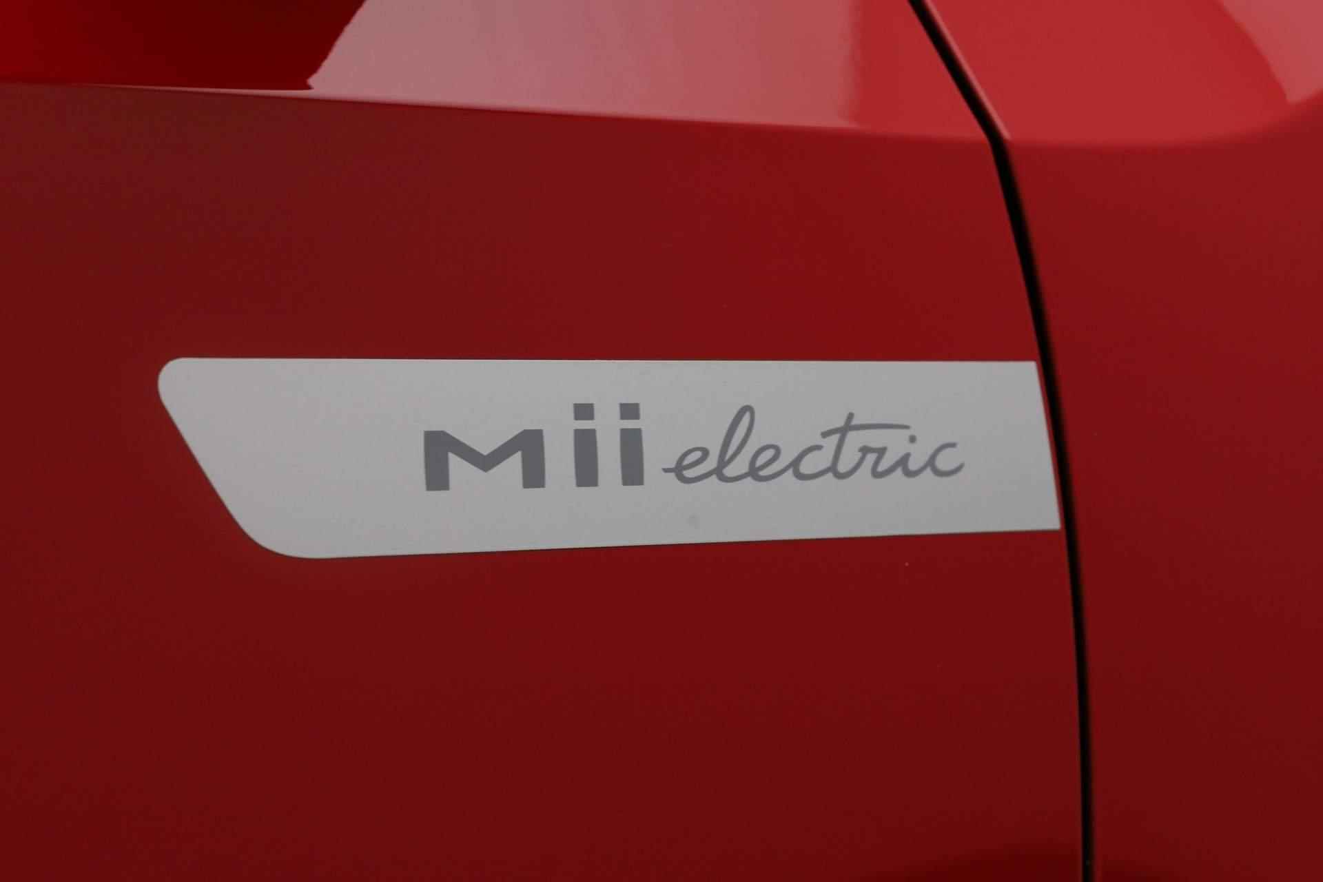 SEAT Mii Electric electric Plus 83PK | Stoelverwarming | Parkeersensoren achter | Cruise | Clima | Navi via App | DAB - 10/28