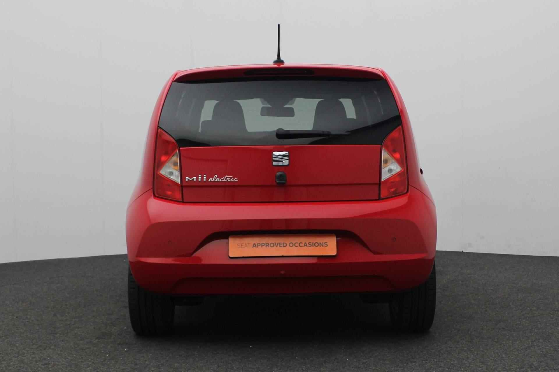 SEAT Mii Electric electric Plus 83PK | Stoelverwarming | Parkeersensoren achter | Cruise | Clima | Navi via App | DAB - 12/28