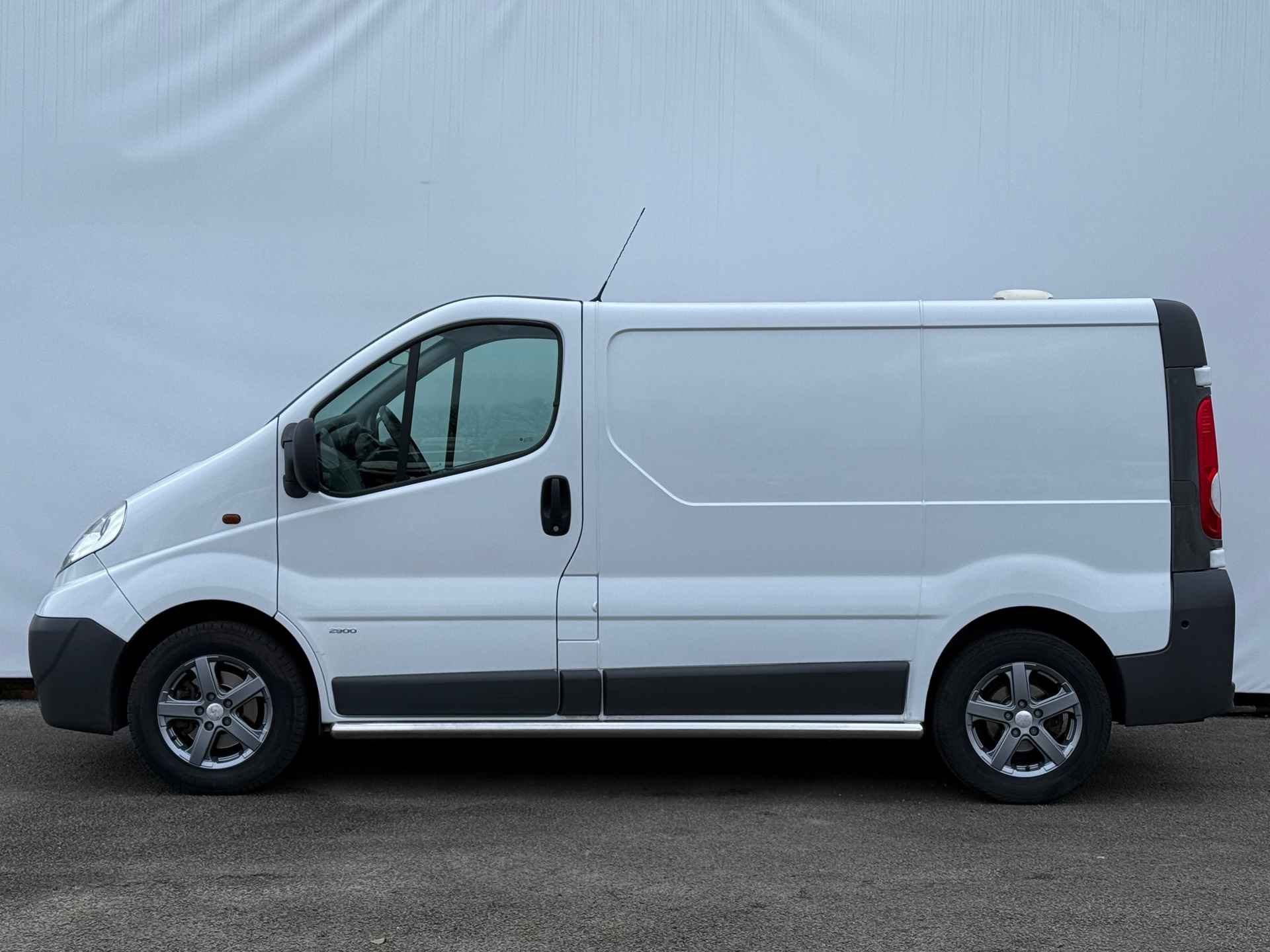 Opel Vivaro 2.0 CDTI L1H1 Sportvelgen | Sidebars | 3 Persoons | Trekhaak | Radio CD | Airco | MARGE AUTO !! - 2/25