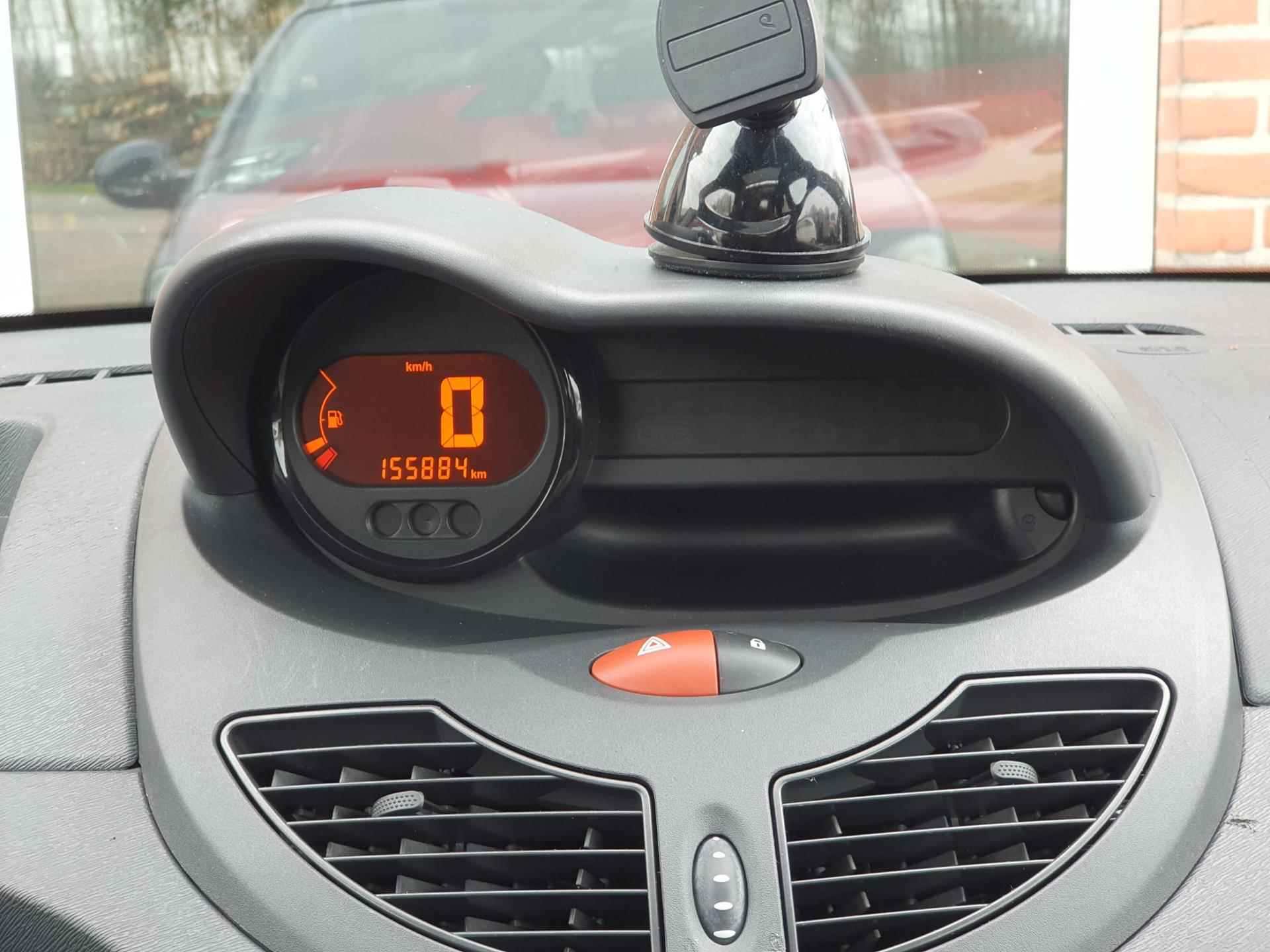 Renault Twingo 1.2 Night & Day 58PK 3drs airco, elektr.ramen, centr.vergr, radio/cd RIJKLAAR - 13/18