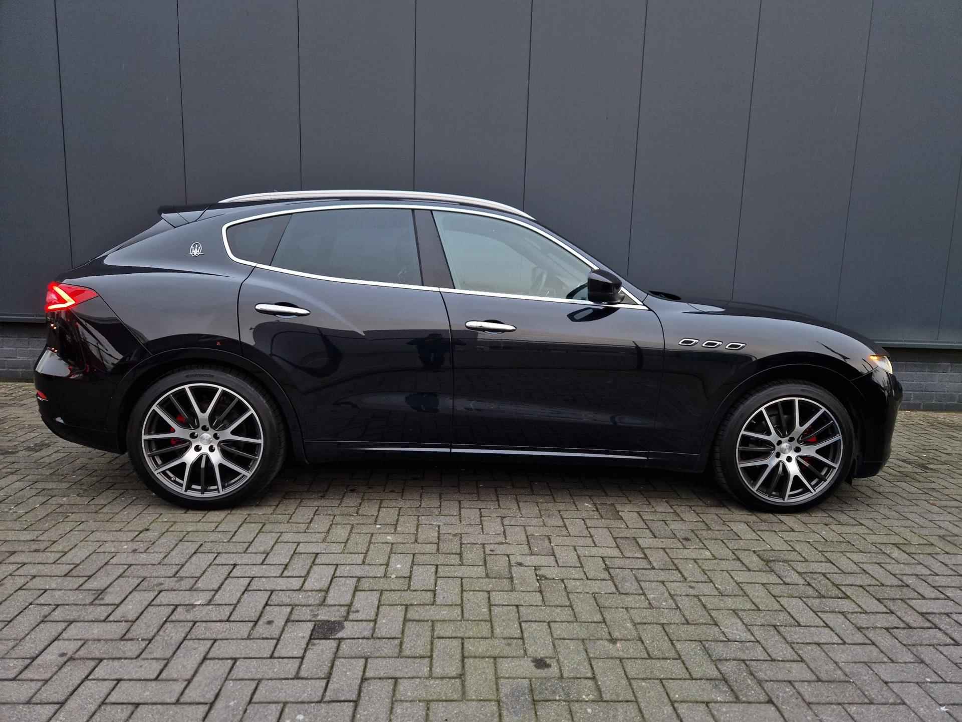 Maserati Levante 3.0 V6 D AWD Gransport /Pano /Luchtvering /Soundbox - 55/59