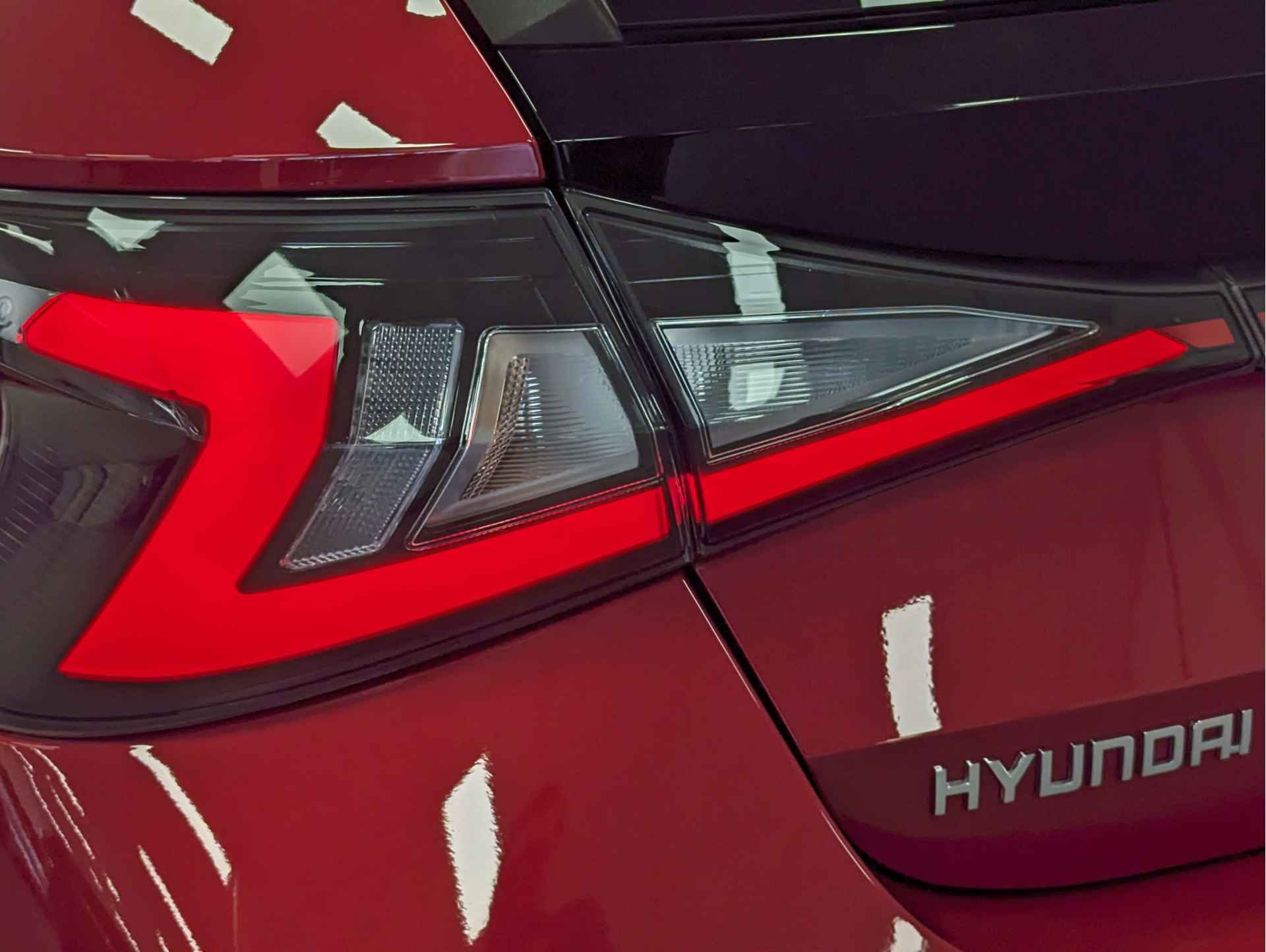 Hyundai i20 1.0 T-GDI N Line | Sportieve uitvoering! | Lichtmetalen velgen | Parkeercamera | BOSE Audio | - 39/45