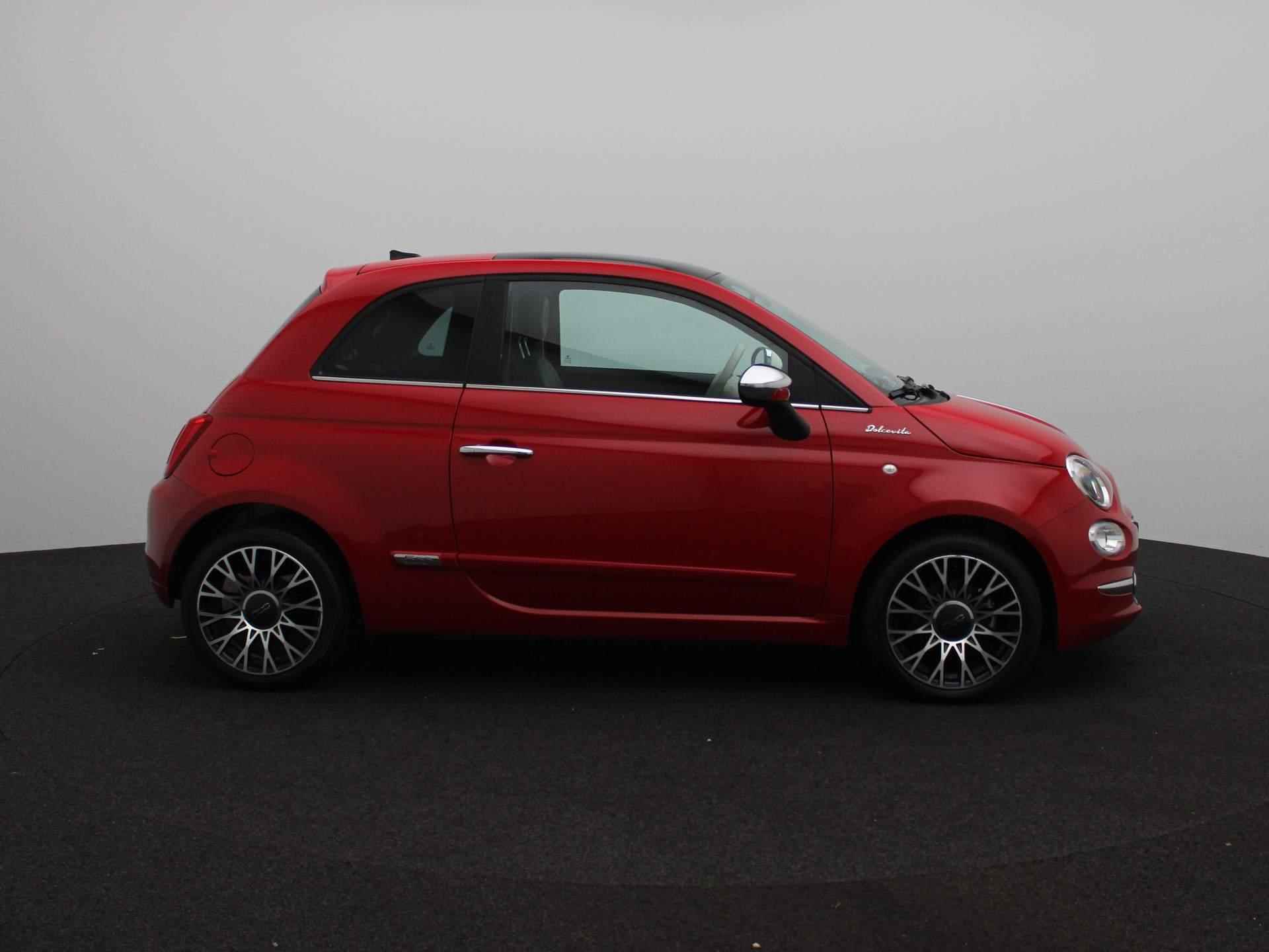 Fiat 500 1.0 Hybrid Dolcevita | Panoramadak | Apple CarPlay | Climate Control | Parkeersensoren | 16'' Velgen | - 6/26