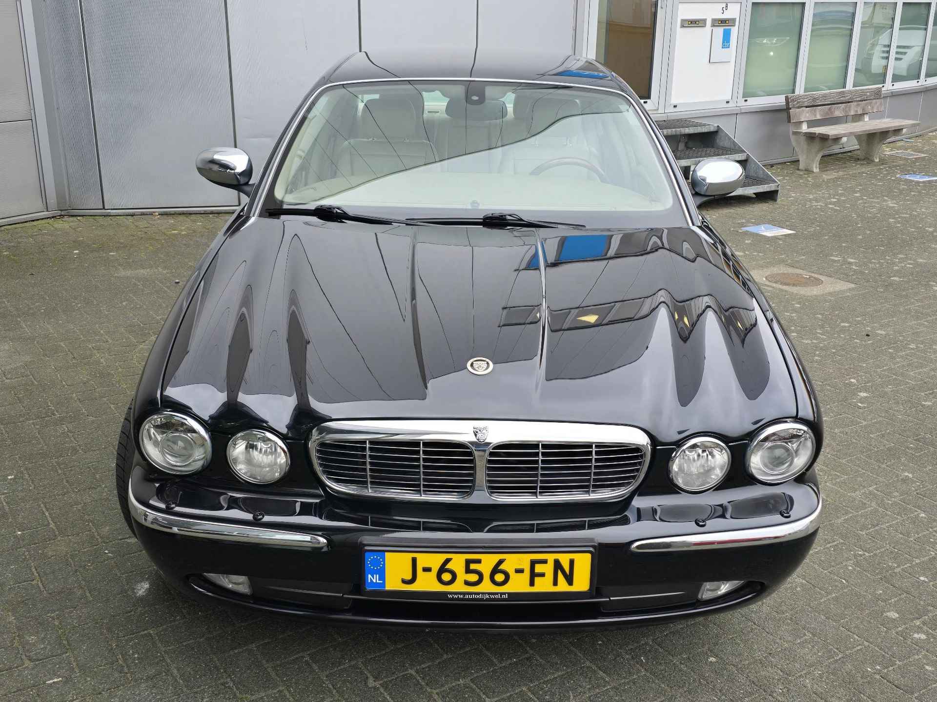 Jaguar XJ 4.2 V8 Executive Youngtimer - 51/65