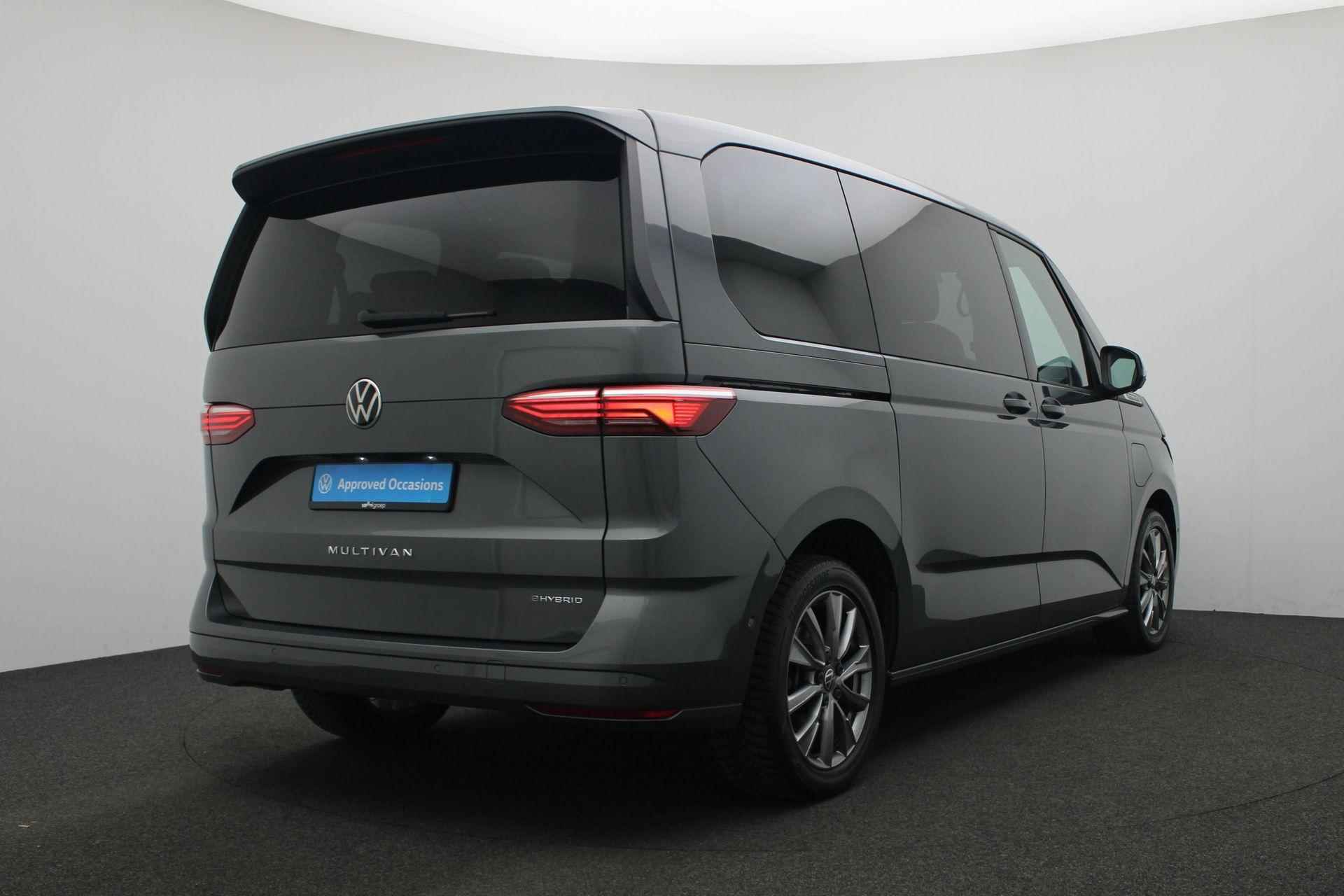 Volkswagen Multivan 1.4 218 pk DSG eHybrid L1H1 Energetic | Panoramadak | Geheugen/massagestoel | Leder/alcantara | Rondomzicht camera | Adaptief onderstel | Head-up display - 4/47