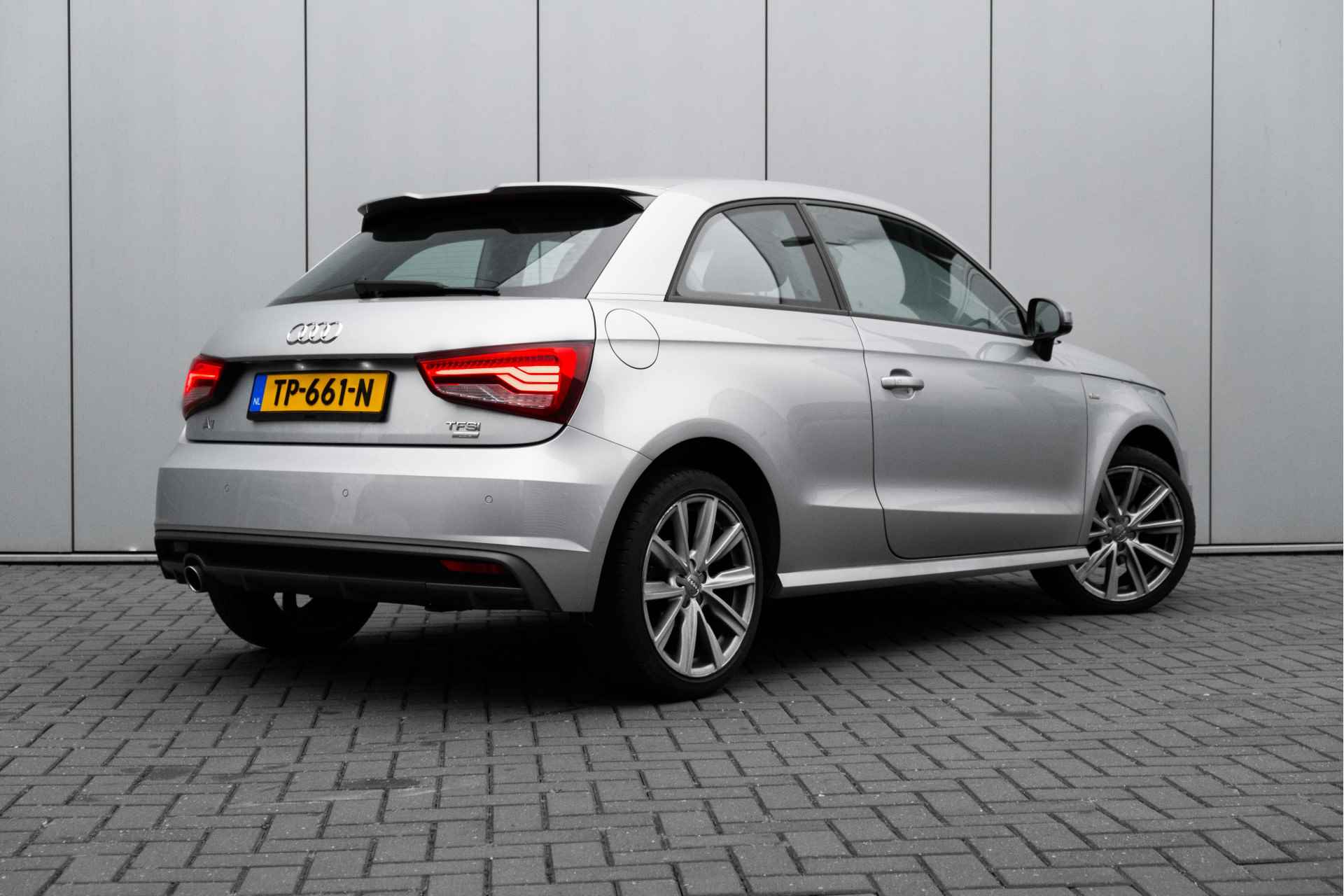 Audi A1 1.0 TFSI Advance | S Line Exterieur | Cruise control | Navigatie | Airco | Parkeerhulp achter | 17" LM | - 3/42