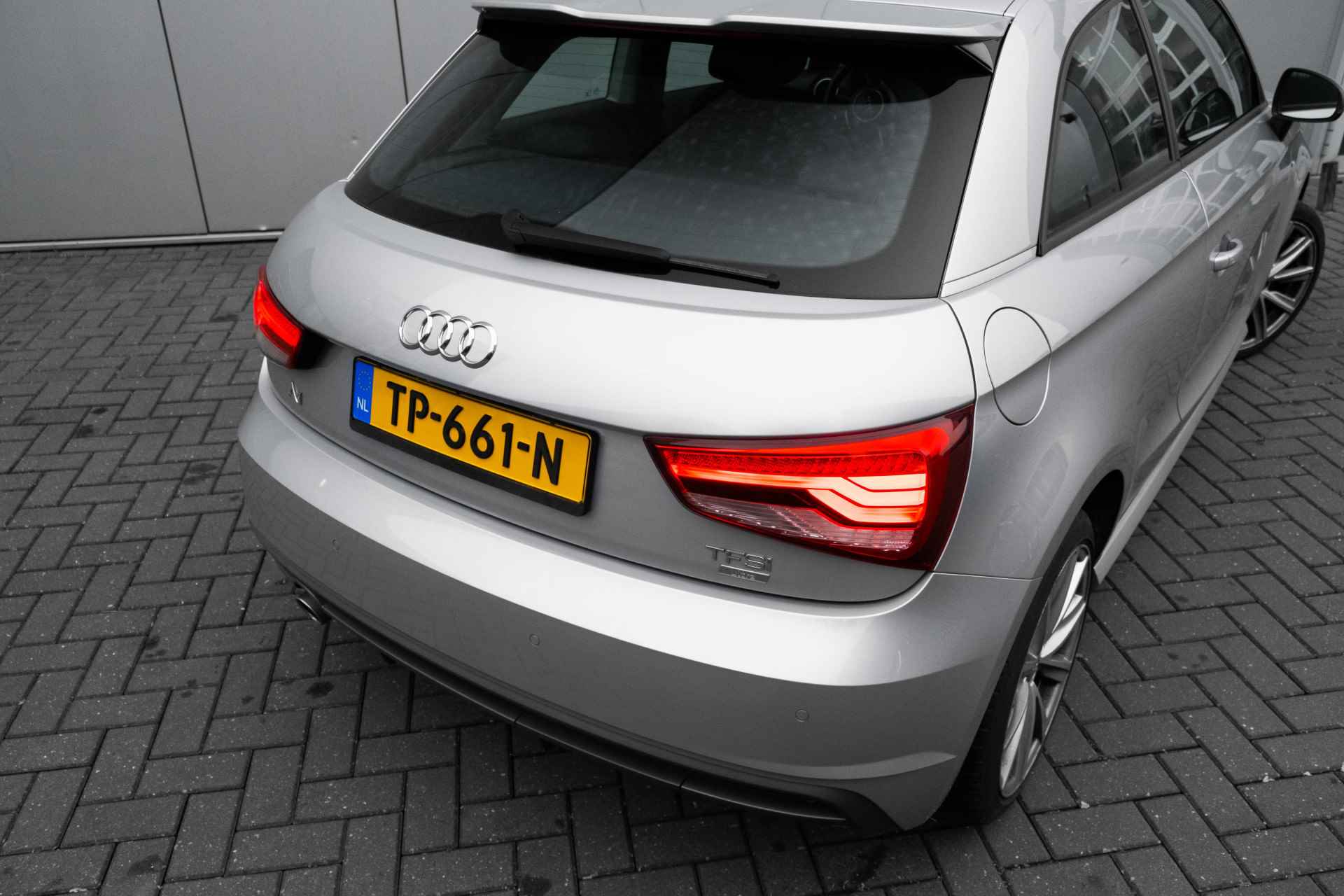 Audi A1 1.0 TFSI Advance | S Line Exterieur | Cruise control | Navigatie | Airco | Parkeerhulp achter | 17" LM | - 25/42