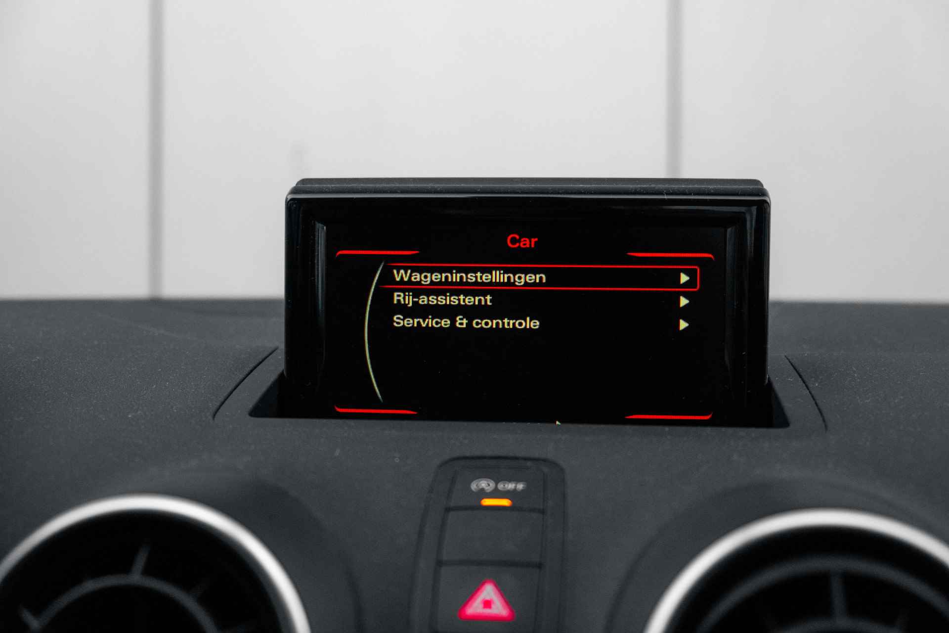 Audi A1 1.0 TFSI Advance | S Line Exterieur | Cruise control | Navigatie | Airco | Parkeerhulp achter | 17" LM | - 38/42