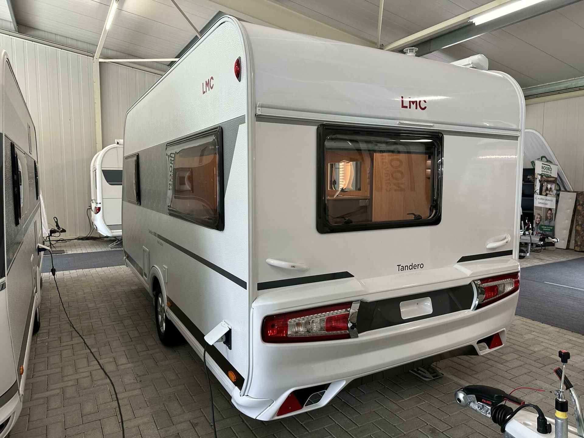 LMC TANDERO 430D (NIEUW) MOVER + CASSETTE LUIFEL + DWARSBED - 4/23