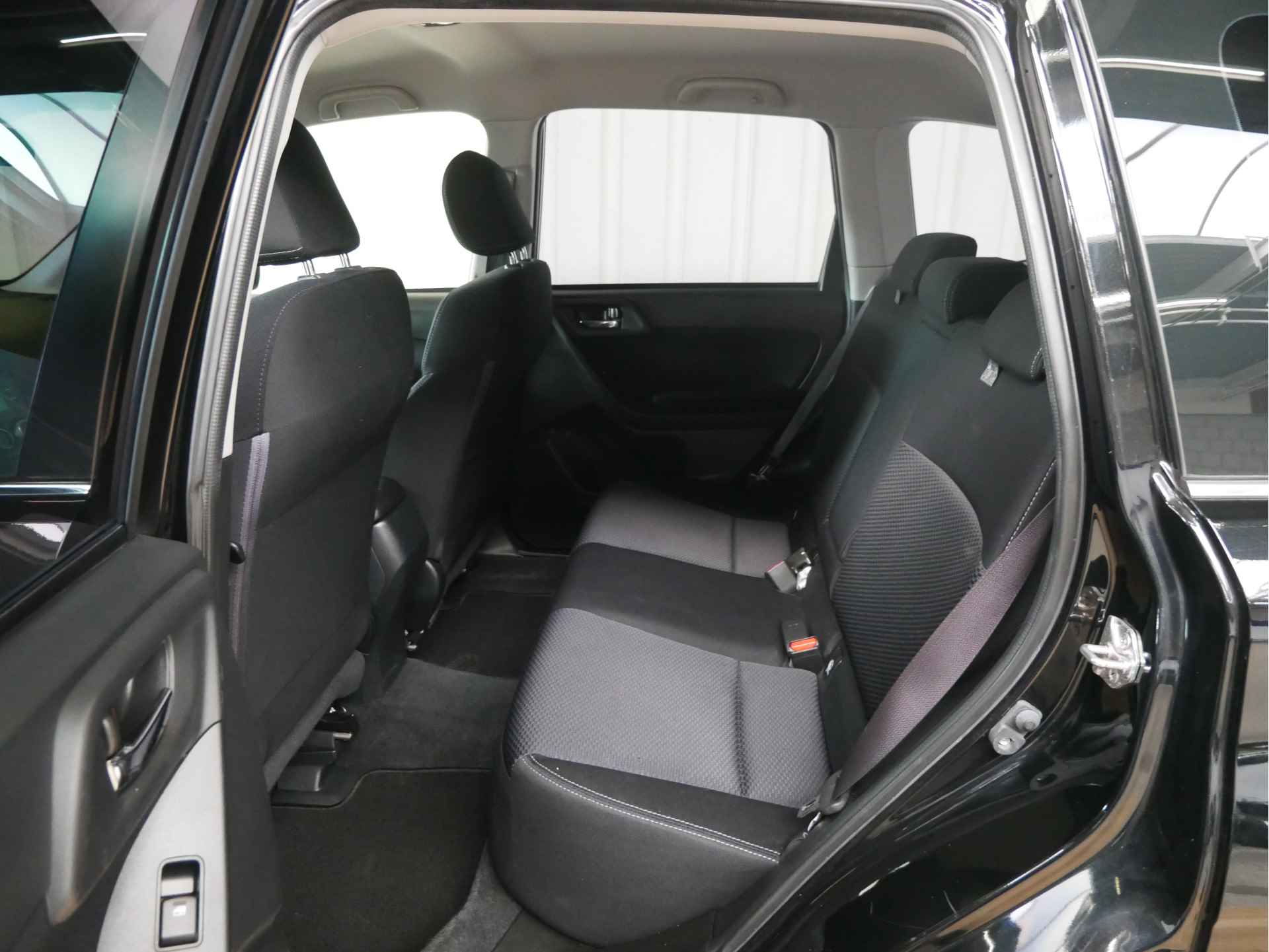 Subaru Forester 2.0 Comfort - 10/27