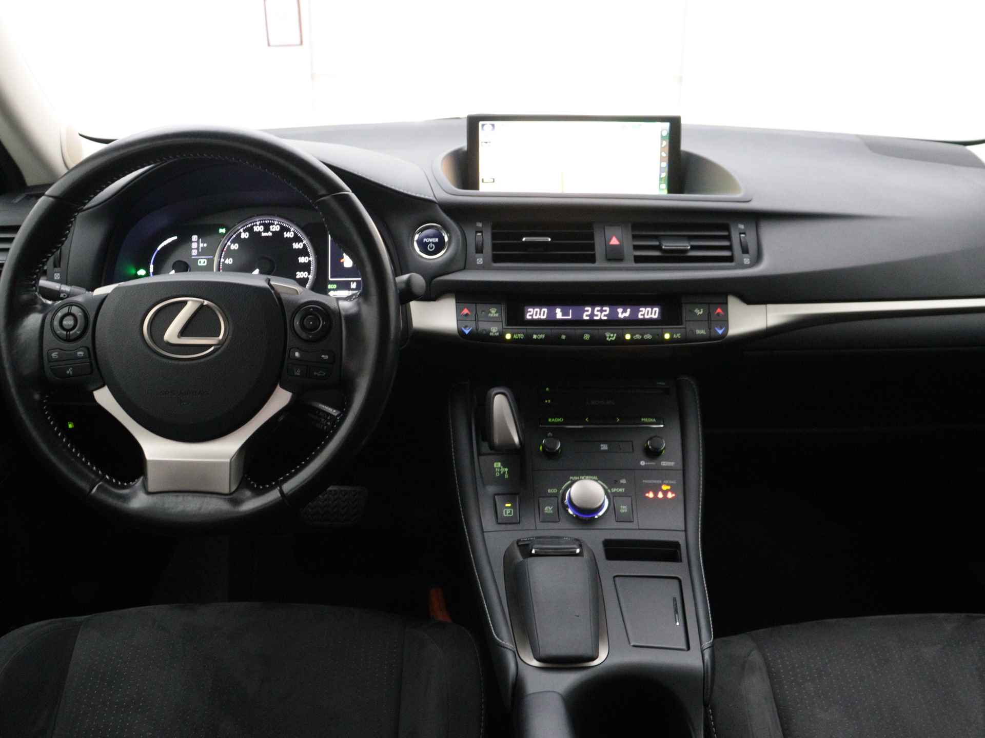 Lexus CT 200h Ultimate Edition | Lexus Premium Navigatie | Safety System+ | Parkeercamera | - 6/44