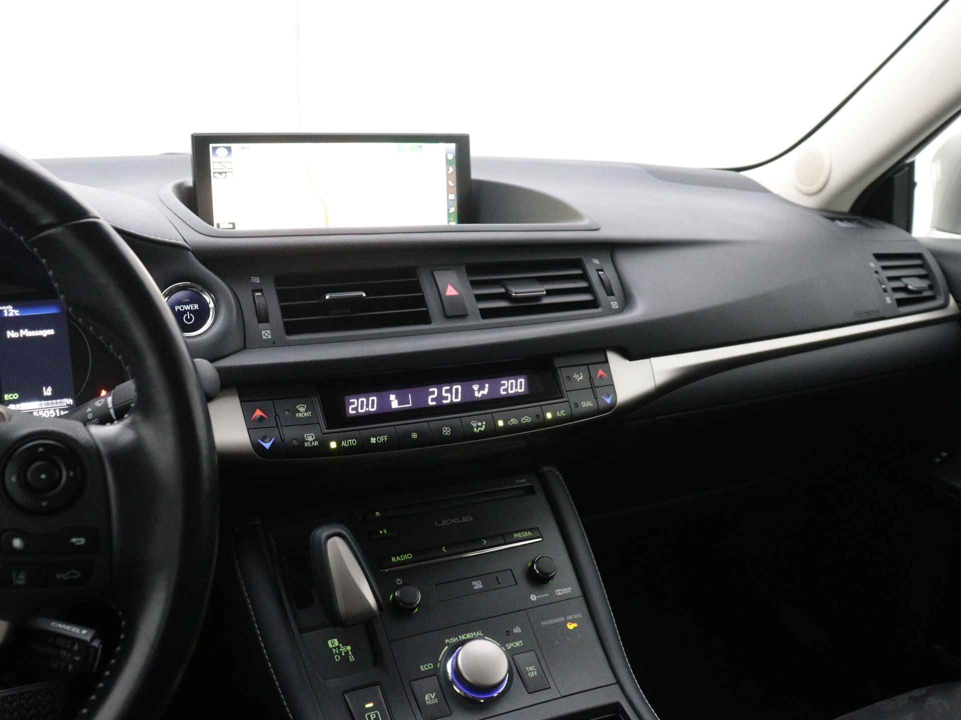 Lexus CT 200h Ultimate Edition | Lexus Premium Navigatie | Safety System+ | Parkeercamera | - 8/44