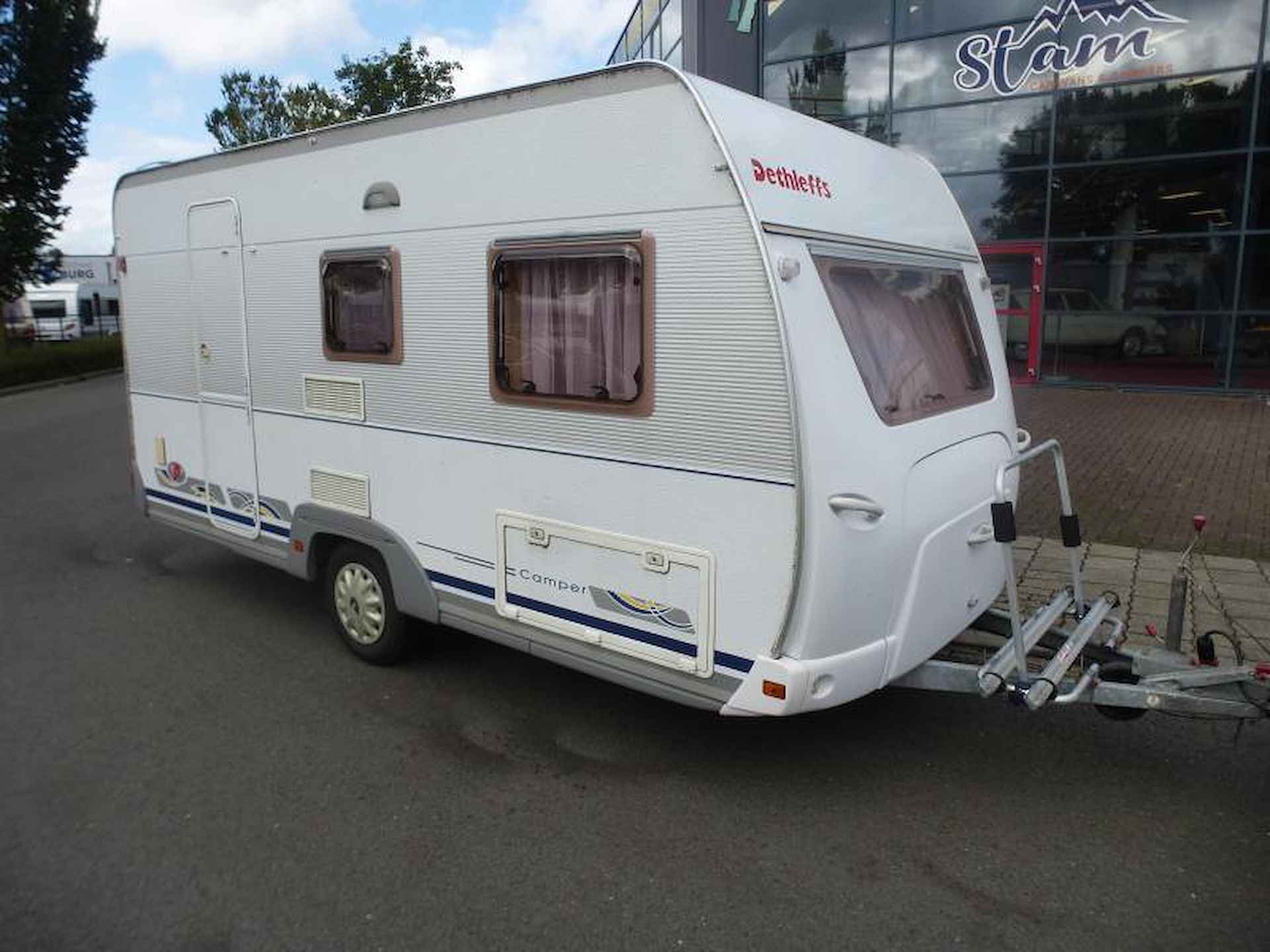 Dethleffs Camper 440 DB voortent en luifel - 3/12