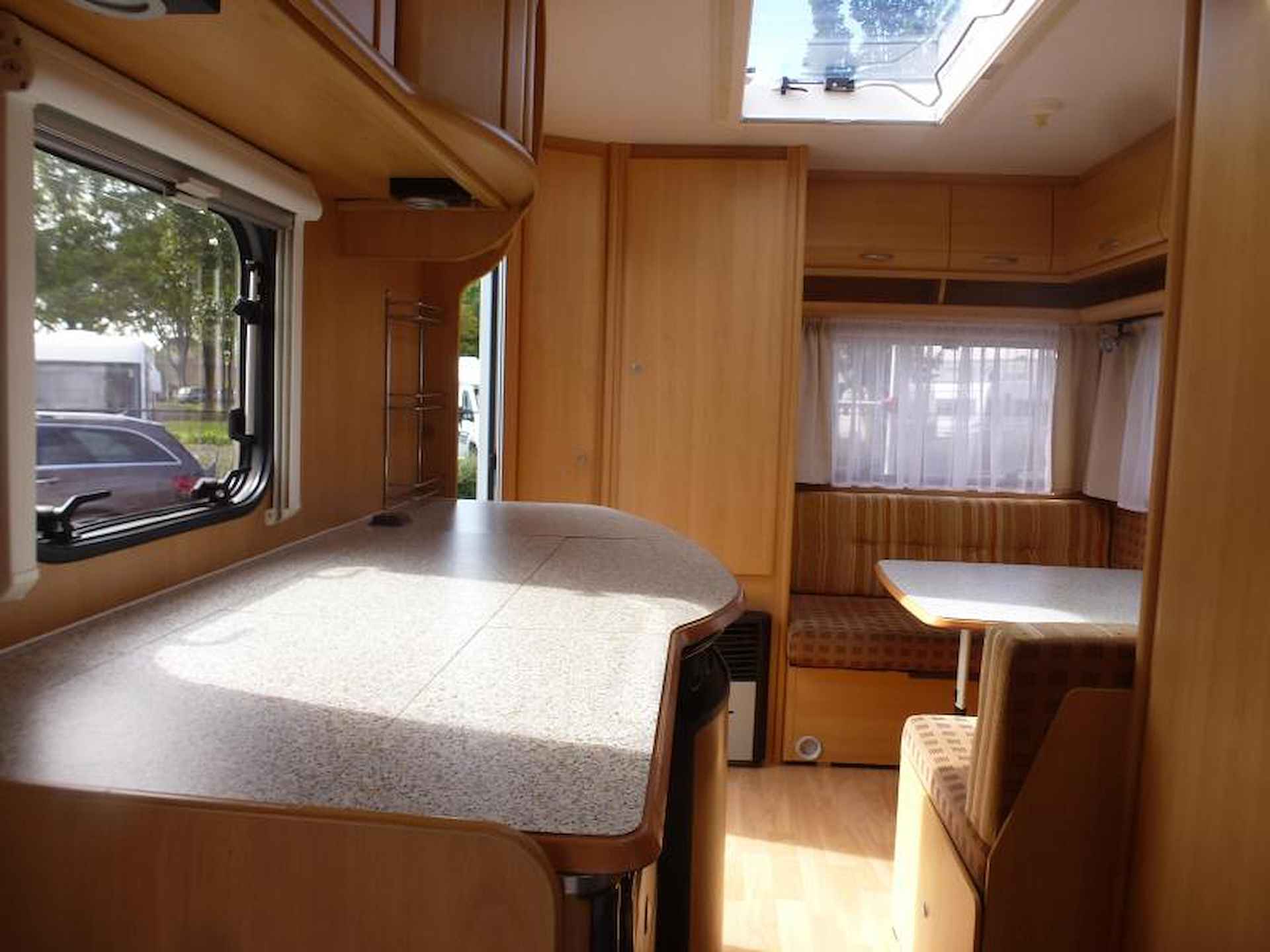 Dethleffs Camper 440 DB voortent en luifel - 10/12