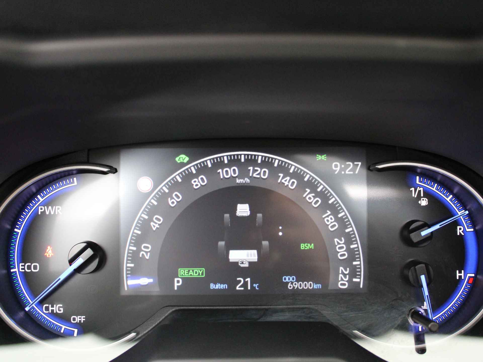 Toyota RAV4 2.5 Hybrid Bi-Tone | Panoramadak | JBL | Leder | Navi | 360 Camera | Adap. Cruise | Apple Carplay & Android Auto Max Louwman Haarlem - 7/50