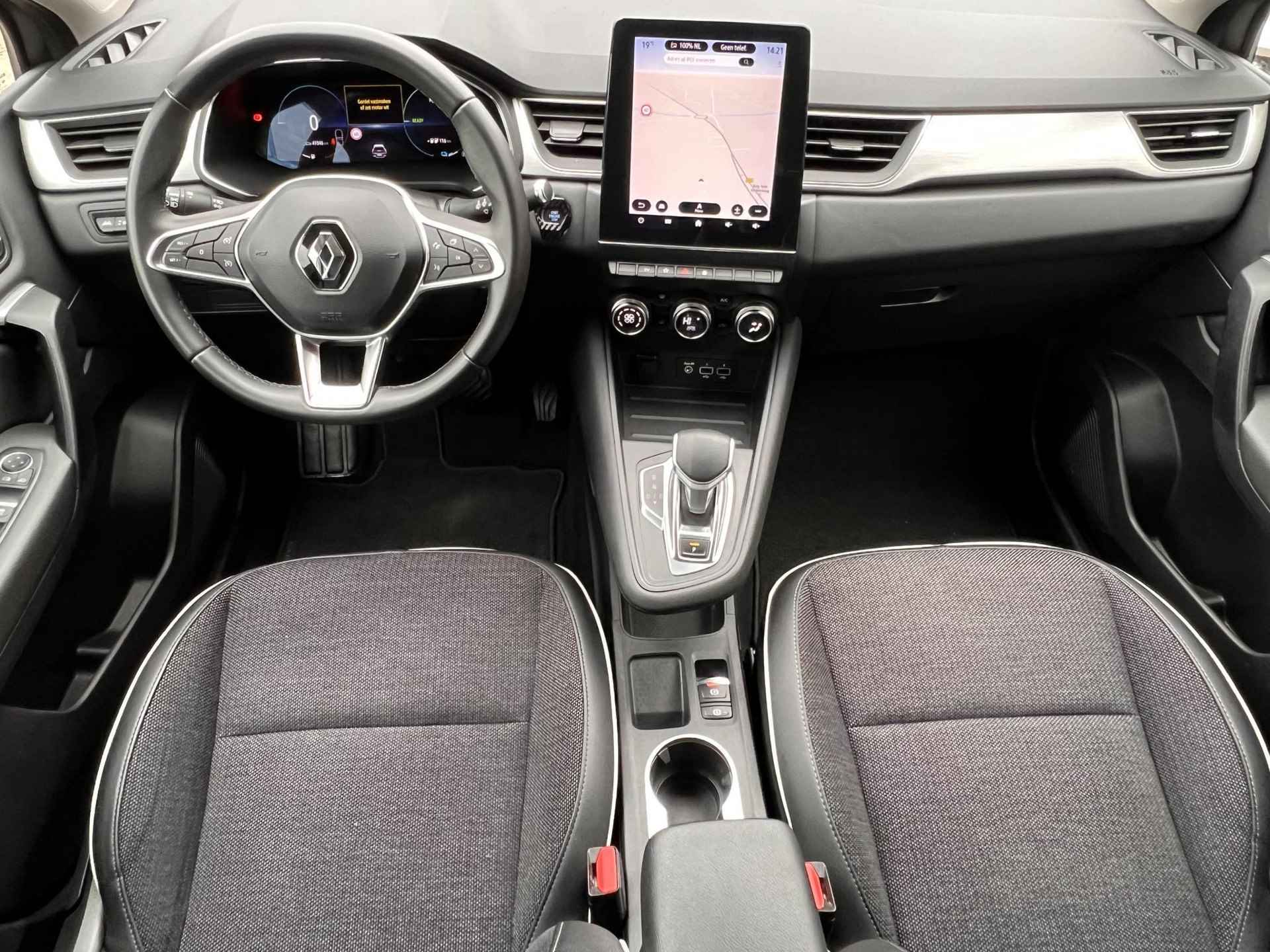 Renault Captur 1.6 E-Tech Plug-in Hybrid 160 Intens Automaat / Navigatie groot scherm / Apple Carplay Android Auto / 18" Lichtmetalen wielen / - 2/55
