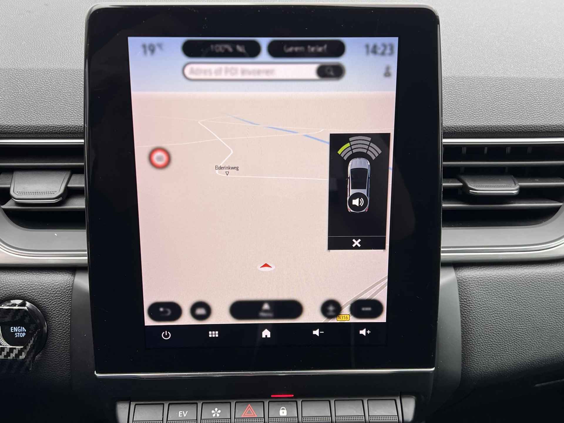 Renault Captur 1.6 E-Tech Plug-in Hybrid 160 Intens Automaat / Navigatie groot scherm / Apple Carplay Android Auto / 18" Lichtmetalen wielen / - 4/55