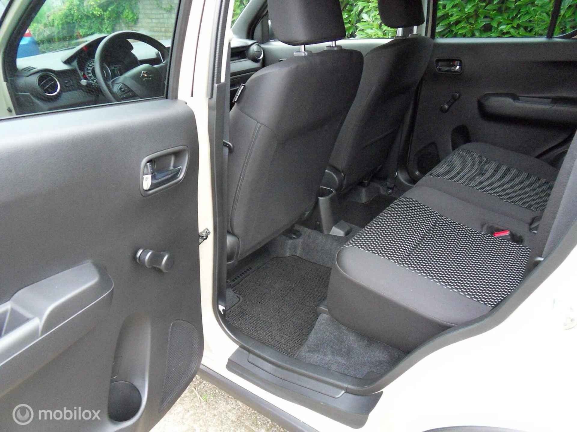 Suzuki Ignis 1.2 Smart Hybrid Select CVT Automaat, Stootlijsten, Camera, etc. - 11/36