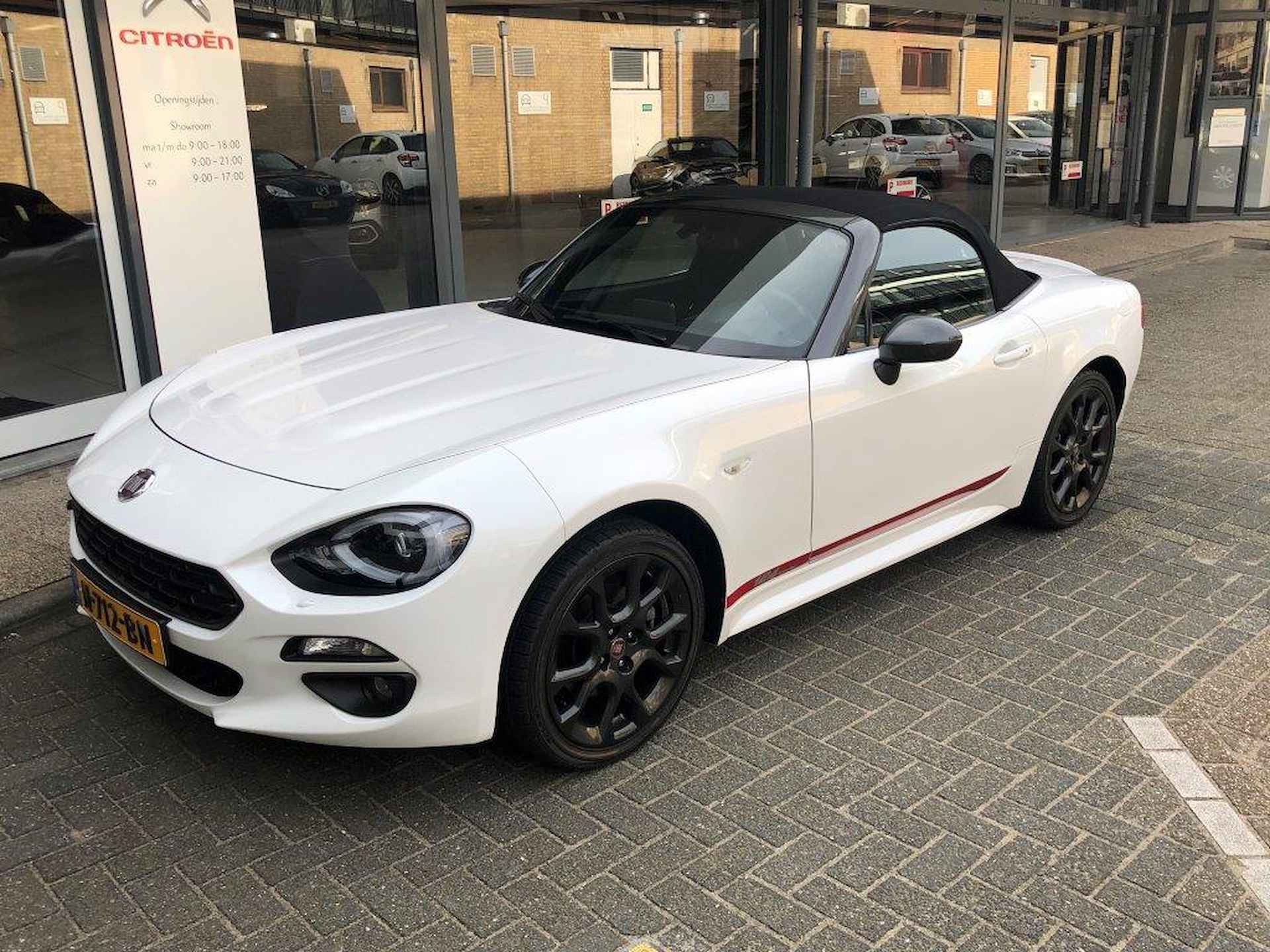 Fiat 124 Spider 140pk Automaat LUSSO - 16/23