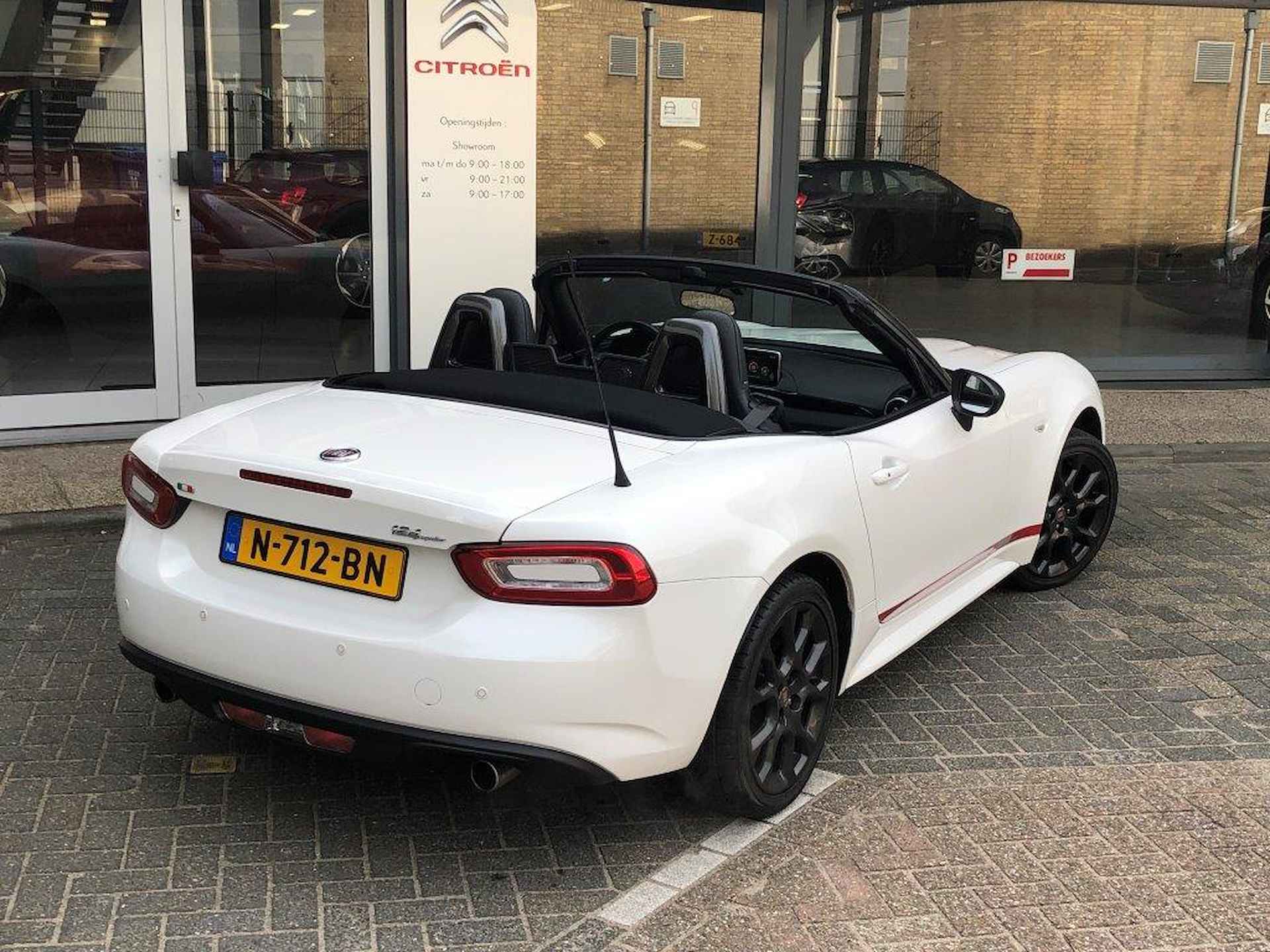 Fiat 124 Spider 140pk Automaat LUSSO - 18/23