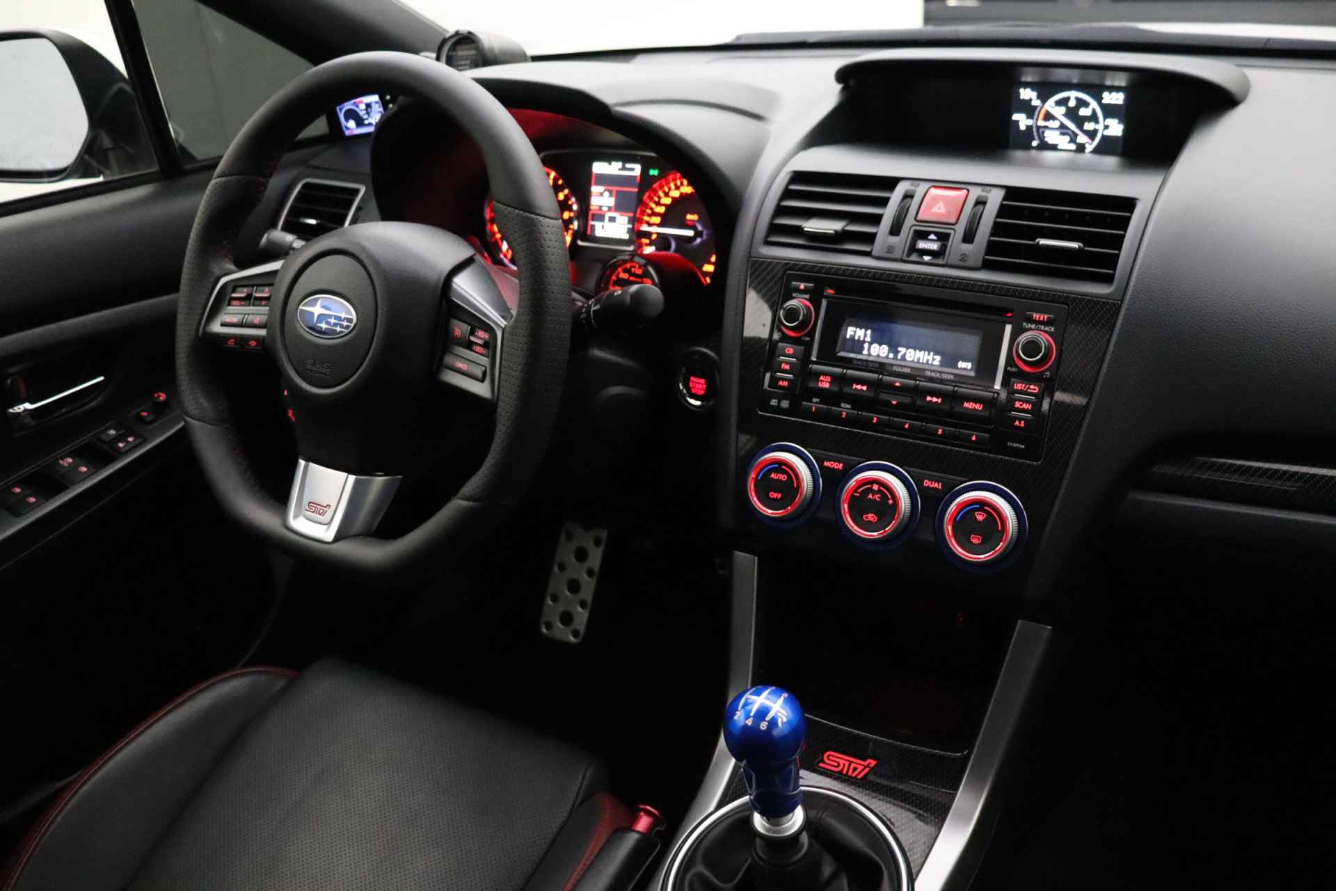 Subaru Impreza WRX STI 2.5 300pk | Leder | Camera | Xenon | Elektrische stoel | Cruise control | Isofix - 18/34