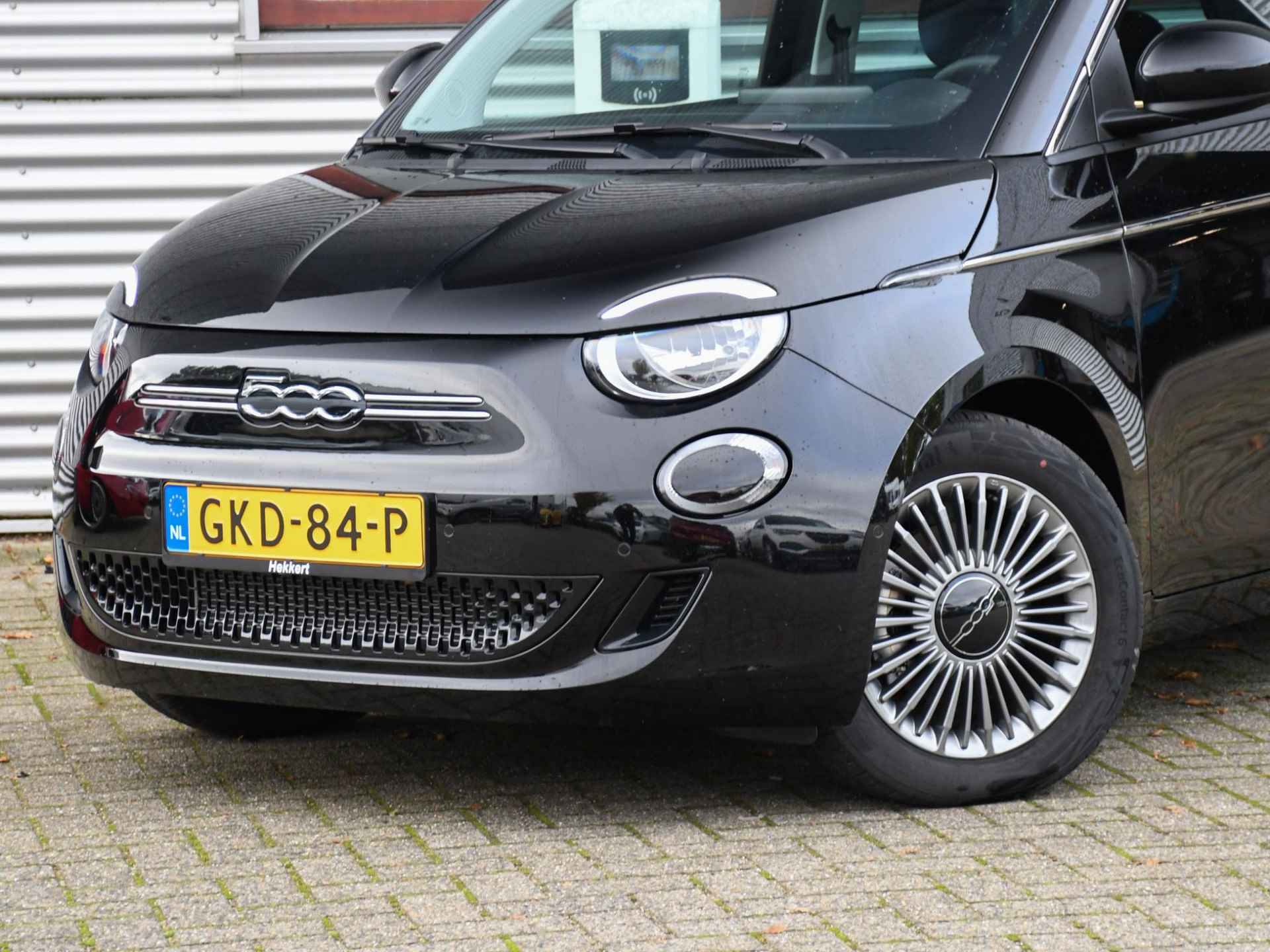 Fiat 500E Urban 42 kWh 118pk Automaat PDC + CAM. | DODE HOEK | CRUISE.C | STOELVERW. VOOR | APPLE-CARPLAY - 2/30