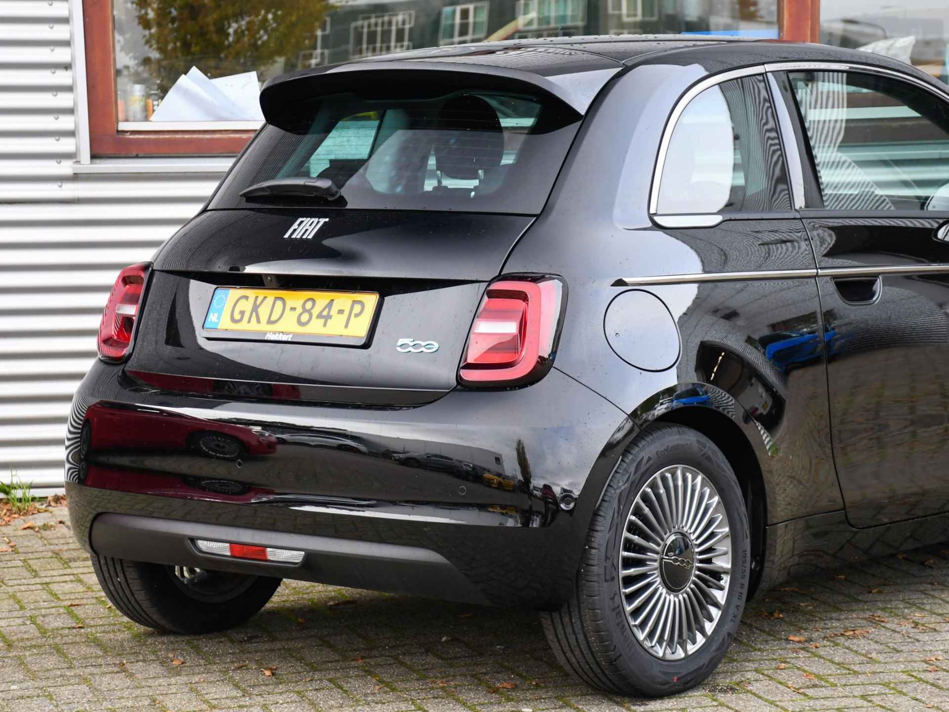 Fiat 500E Urban 42 kWh 118pk Automaat PDC + CAM. | DODE HOEK | CRUISE.C | STOELVERW. VOOR | APPLE-CARPLAY - 5/30