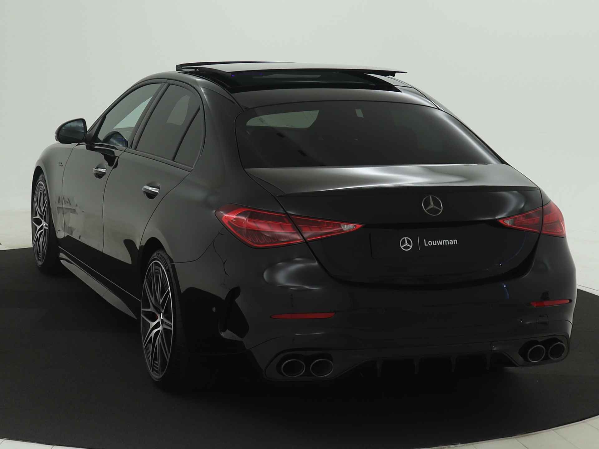 Mercedes-Benz C-Klasse AMG 43 4MATIC  AMG Performance-stoelenpakket High-End | Veiligheidsgordels rood | AMG Nightpakket | Burmester® 3D surround sound system | Parkeerpakket met 360°-camera | Digital light | - 15/42