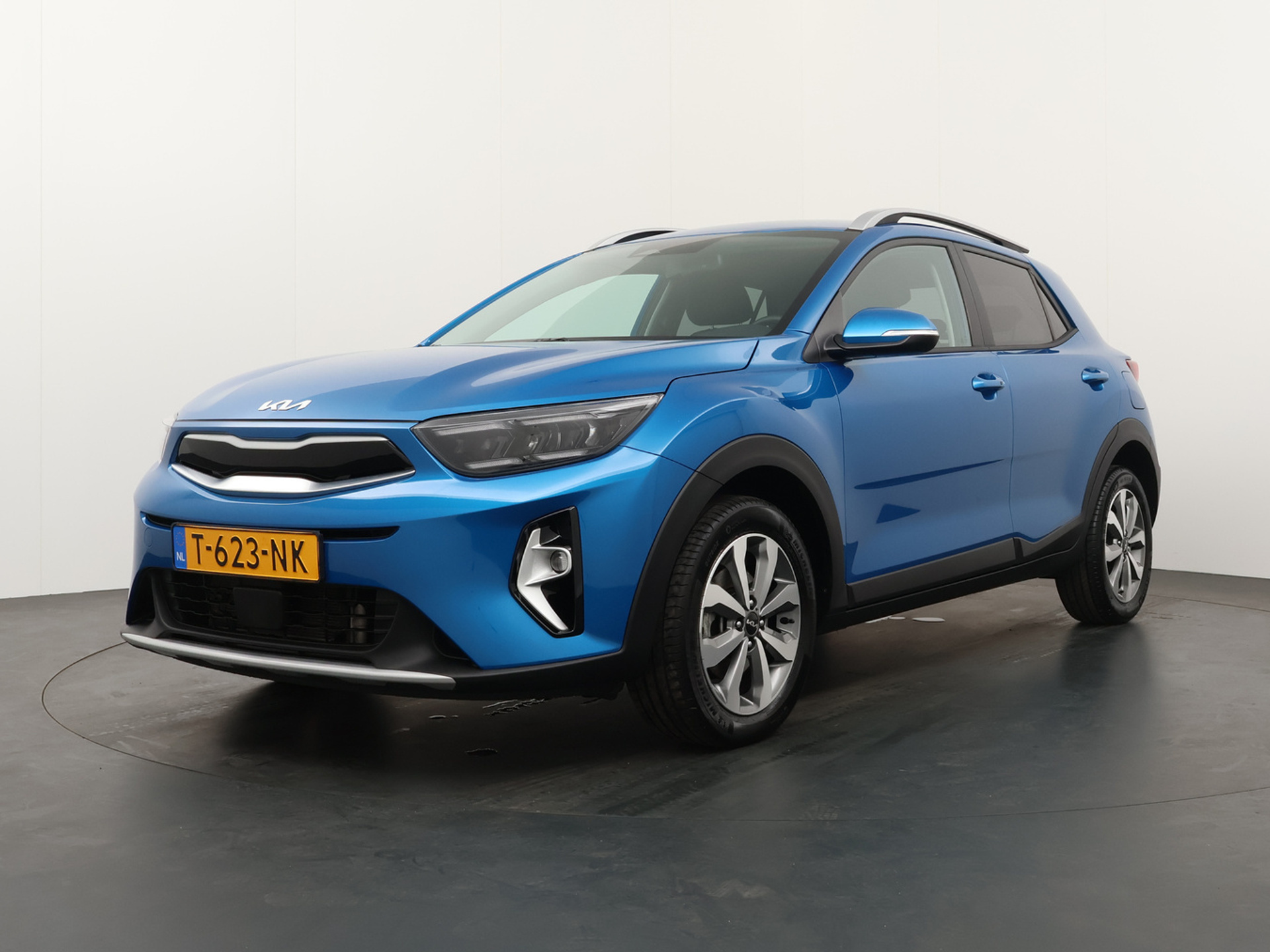 Kia Stonic 1.0 T-GDi MHEV DynamicPlusLine - Led - Navigatie - Cruise Control - Climate Control - Apple/Android Carplay - Fabrieksgarantie Tot 2030