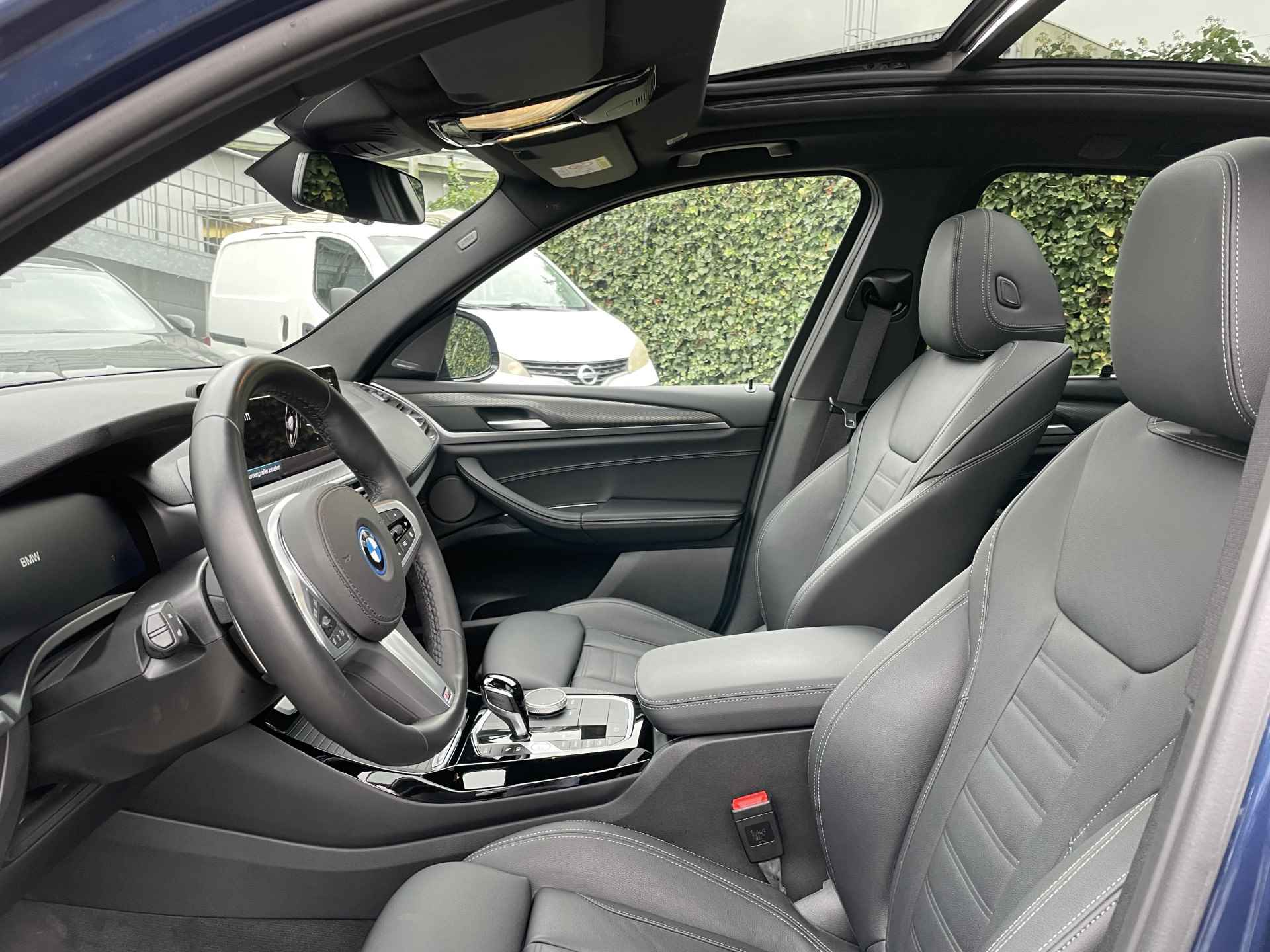 BMW X3 xDrive30e | M-Sport | Panorama | Harman/kardon | Elek. stoelverst. | Getint glas - 9/28