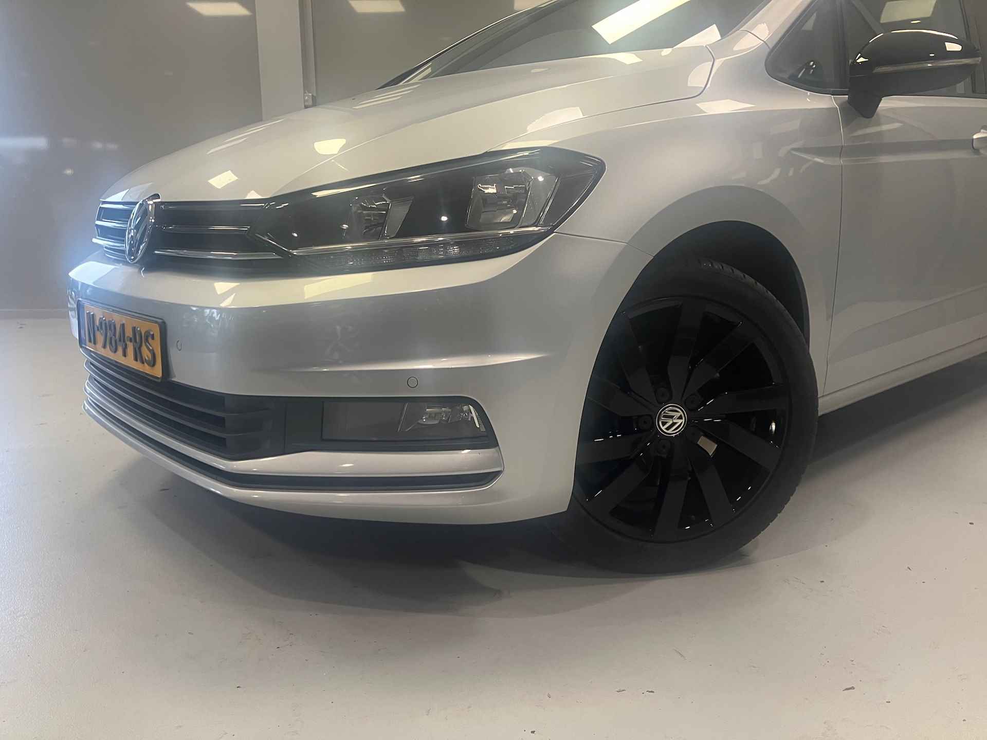 Volkswagen Touran Comfortline Business 1.0TSi | 7-Persoons | 18" lichtmetalen velgen | Climate control | - 17/38