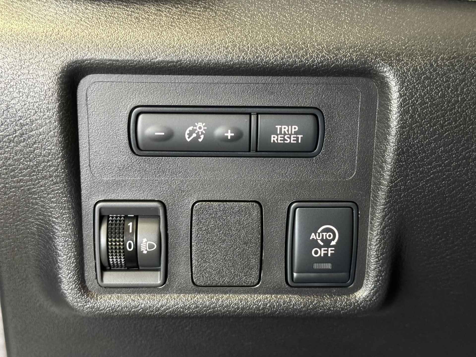 Nissan Micra 1.0 IG-T 100 N-Connecta | Navigatie | Camera | Regensensor - 19/40