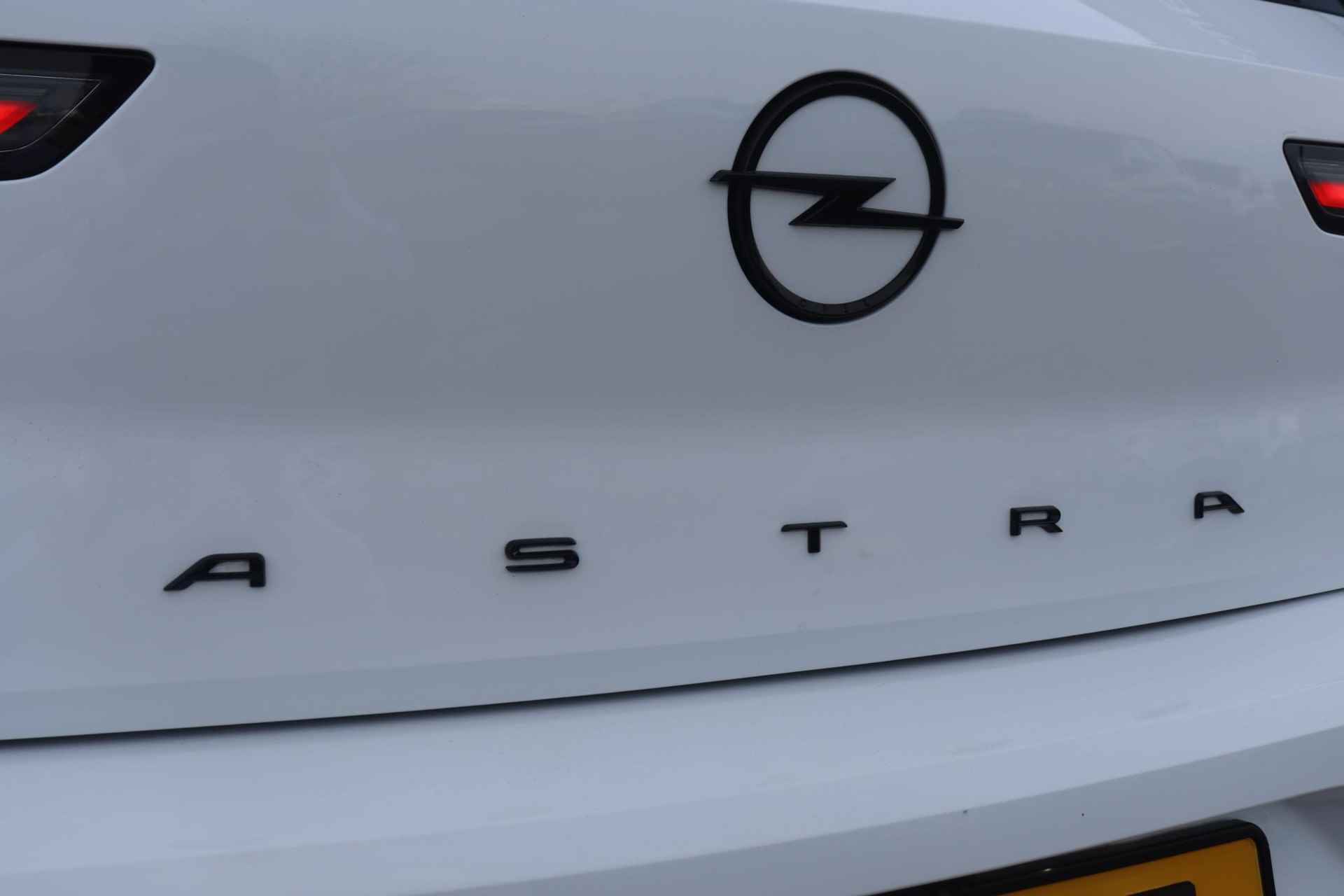 Opel Astra Electric 54 kWh GS Ultimate / Panoramadak / Head-up display / 360 Camera / Alcantara - 9/68