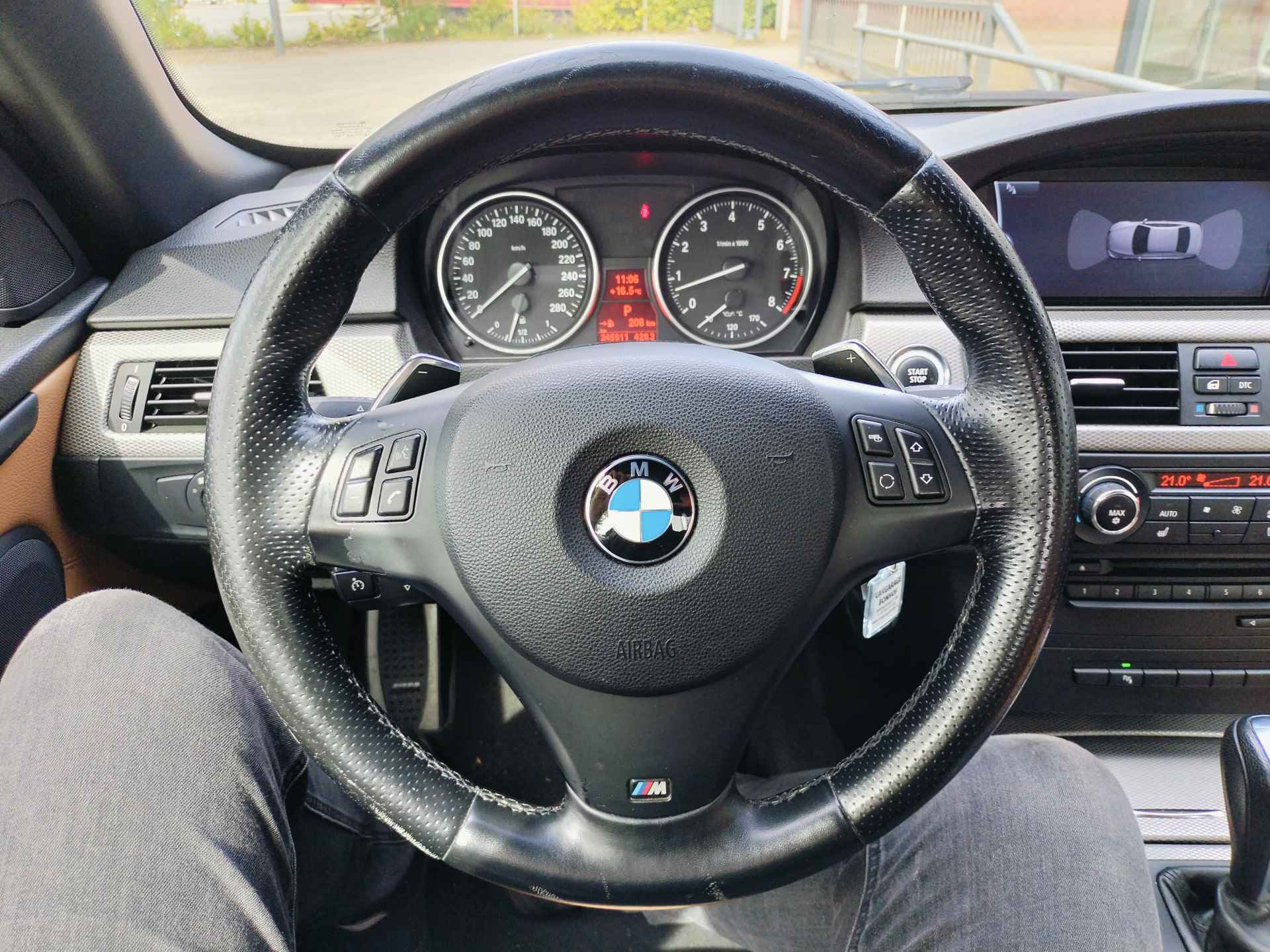 BMW 3 Serie Cabrio 325i LCI-M-NAP - 11/18