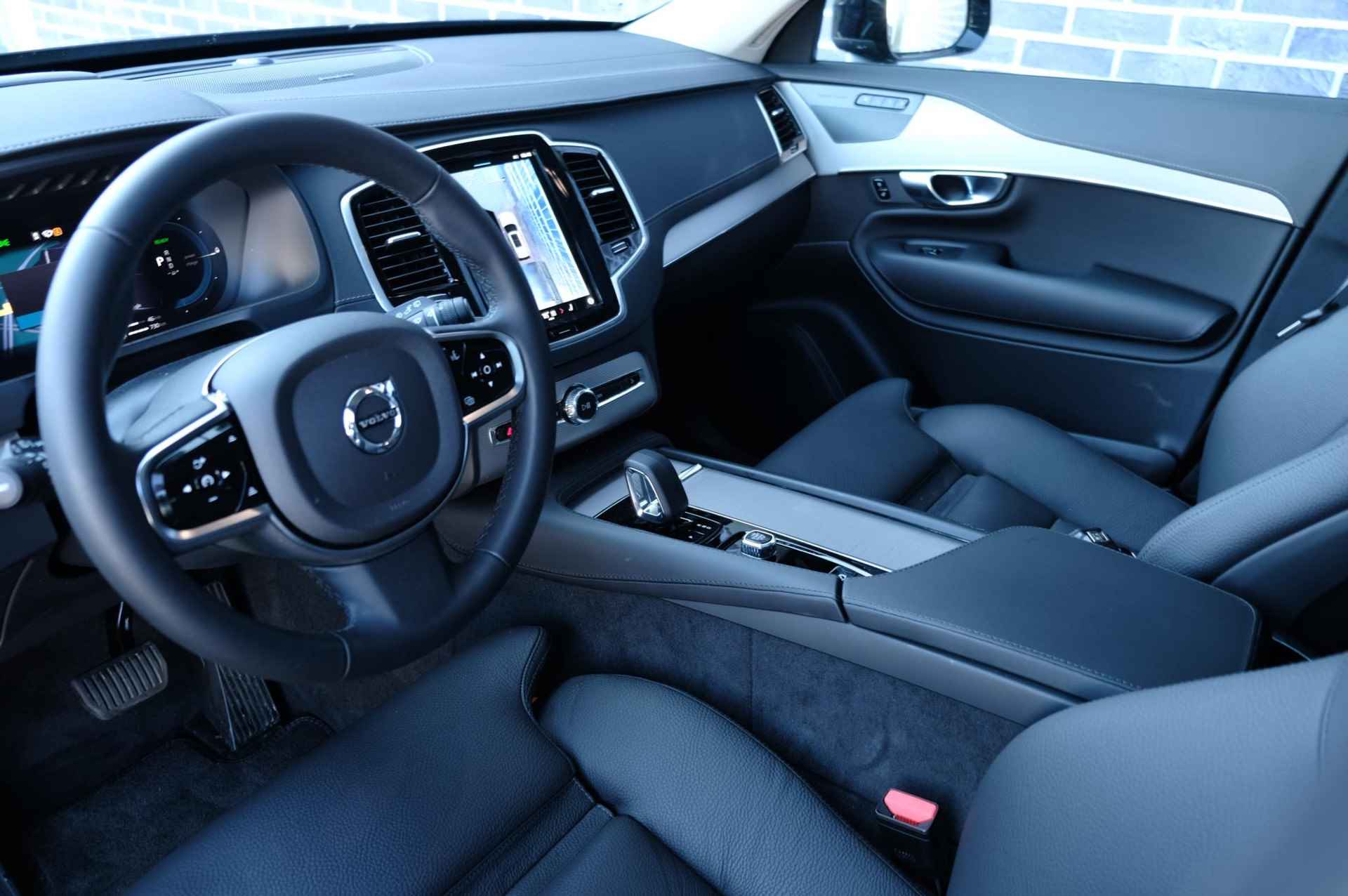 Volvo XC90 T8 Recharge AWD Ultimate Dark Long Range | Luchtvering | Trekhaak | Head-up Display | 360° Camera | Panoramadak | Google Maps - 11/41