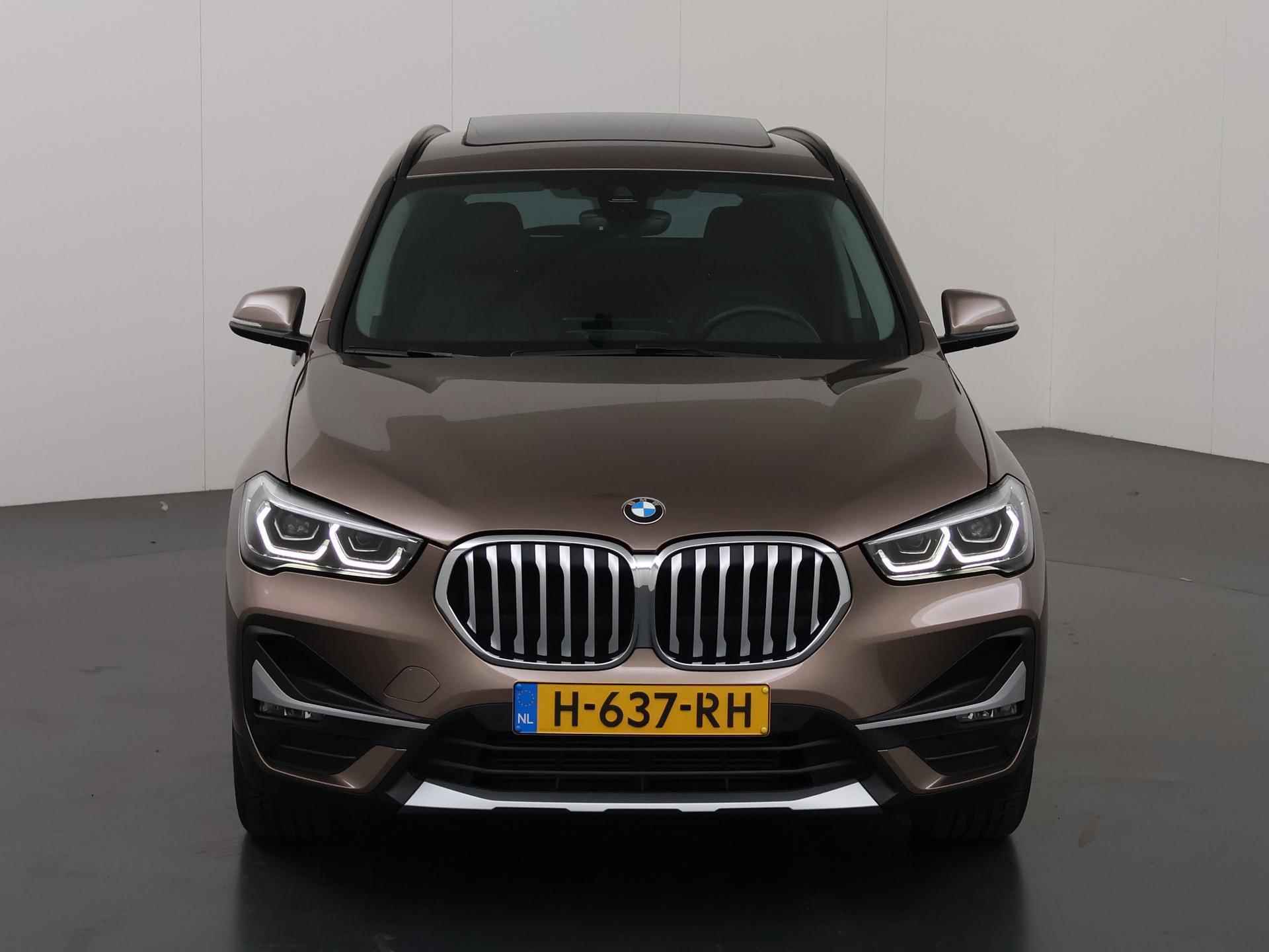 BMW X1 sDrive18d High Executive Edition X-Line | FaceLift | Panoramadak | Lederen Interieur | Groot Navigatie | HUD | Camera | DAB | Stoelverwarming | Ele. kofferdeksel | LED | - 4/41