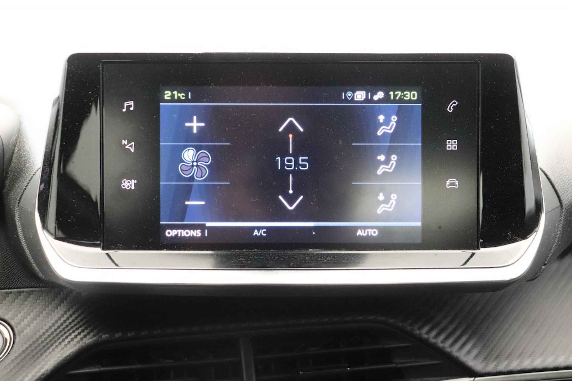 PEUGEOT 2008 e-2008 Active Pack 50 kWh - Carplay, Clima (17.845 na SUBSIDIE) - 10/24