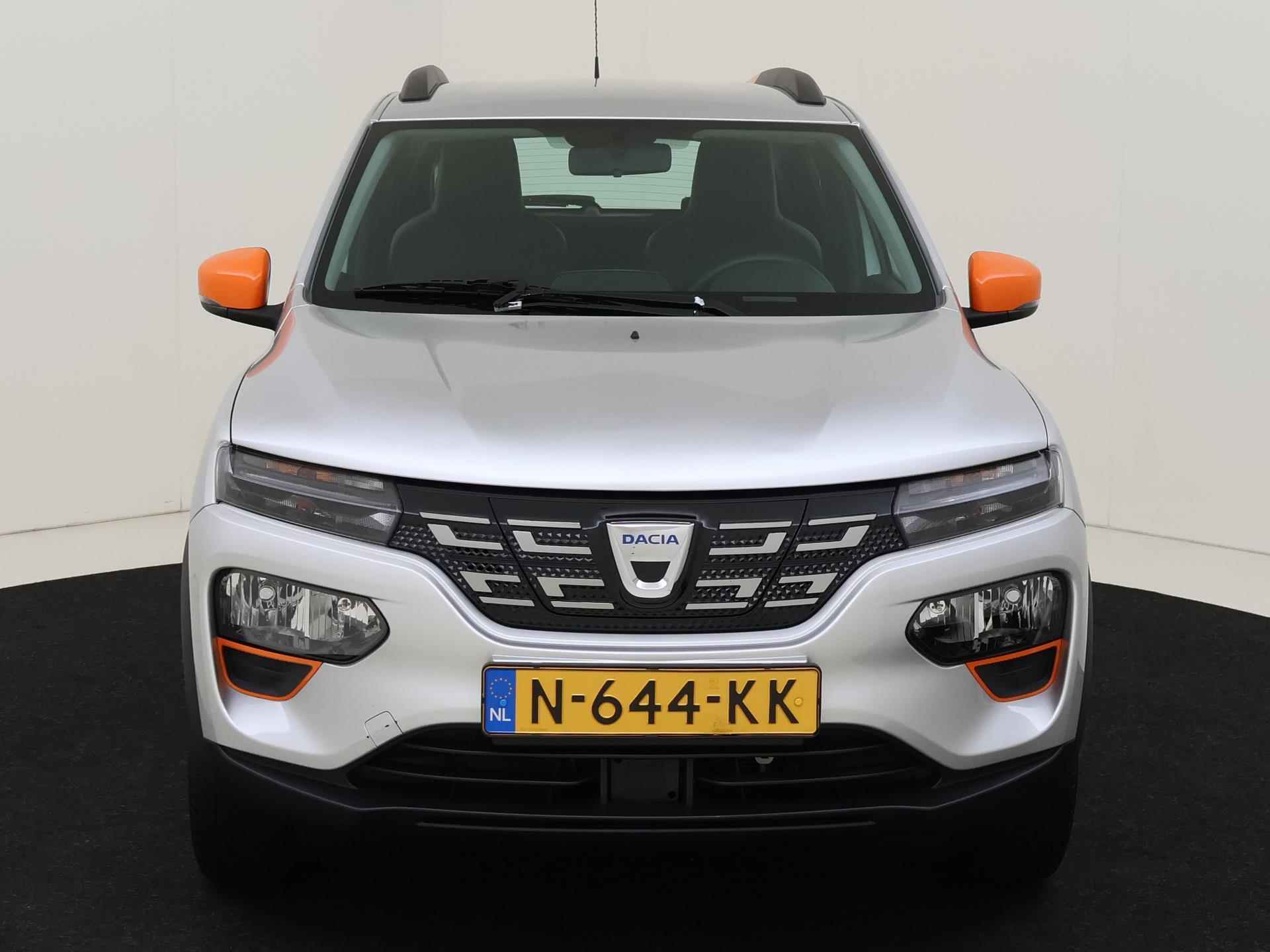 Dacia Spring Comfort Plus (Orange Pack) 27 kWh Airco / Navigatie / Camera - 3/27