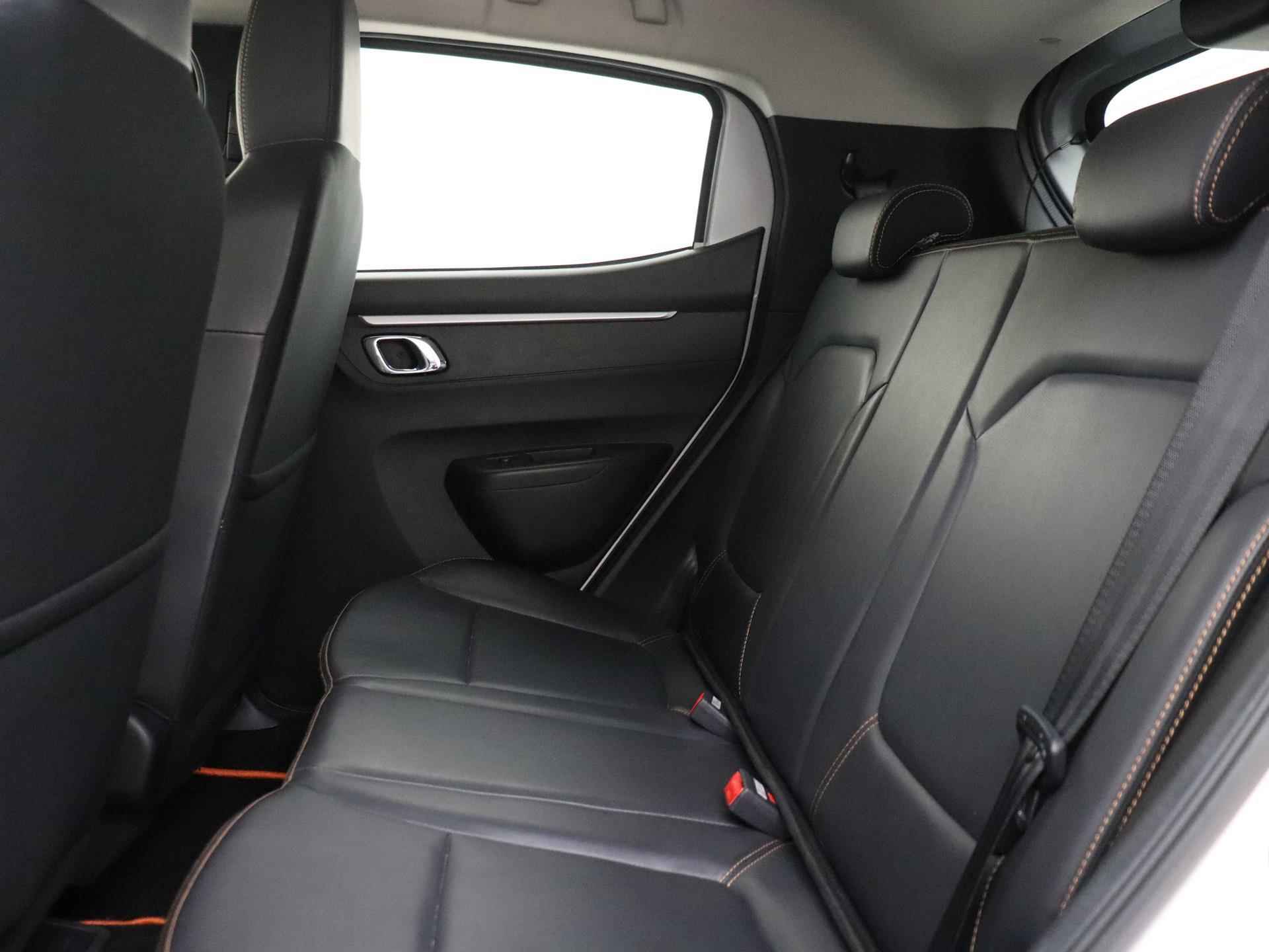 Dacia Spring Comfort Plus (Orange Pack) 27 kWh Airco / Navigatie / Camera - 8/27