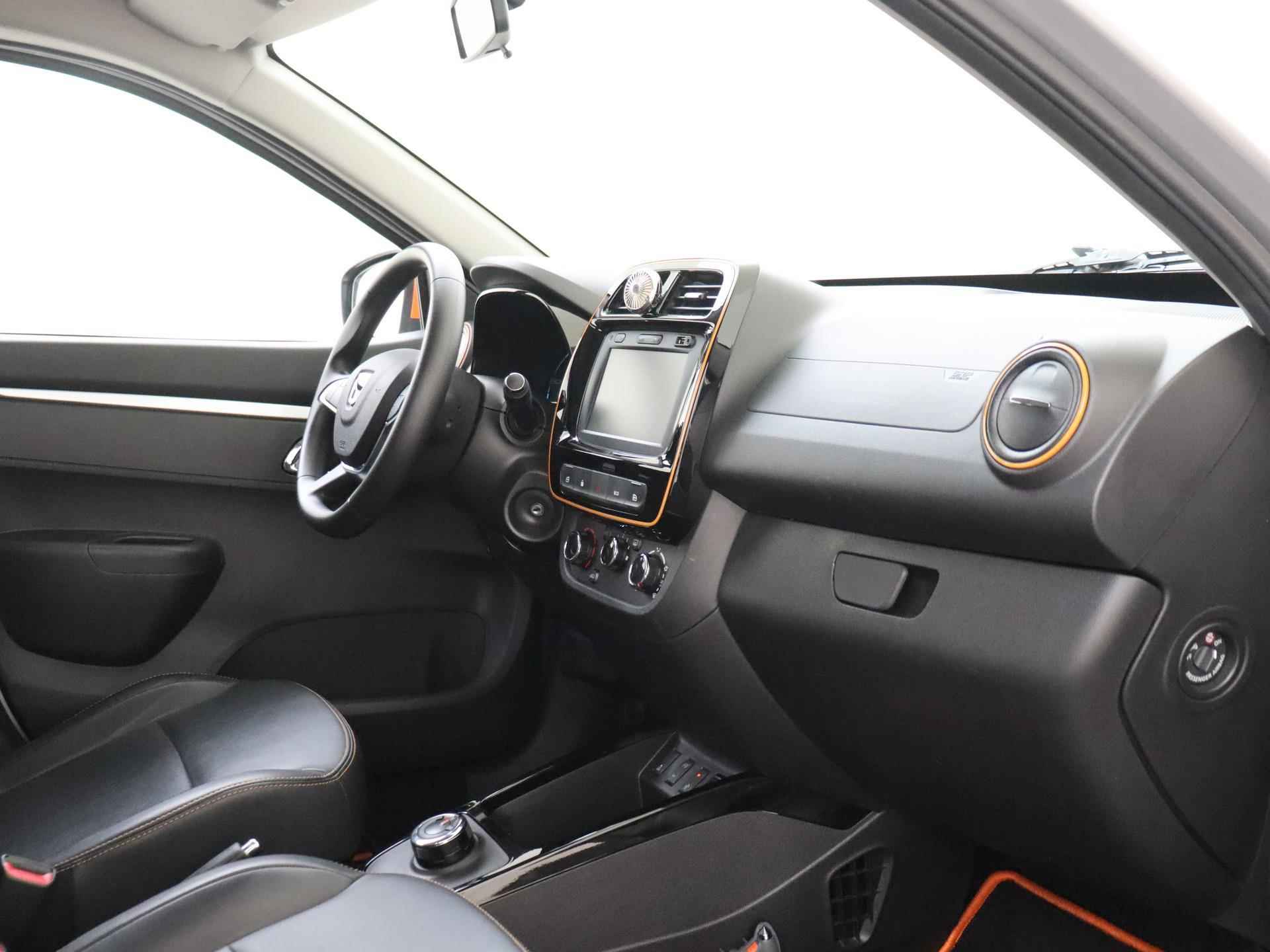 Dacia Spring Comfort Plus (Orange Pack) 27 kWh Airco / Navigatie / Camera - 18/27